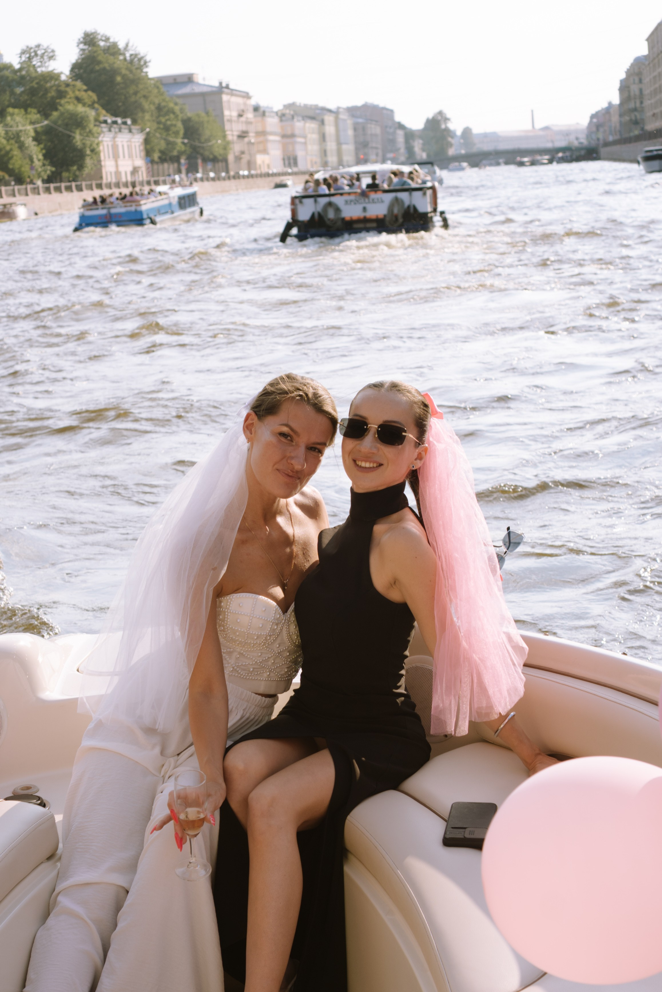 ДЕВИЧНИК НА КАТЕРЕ. Профессиональный фотограф, Санкт-Петербург — Виктория Богомолова