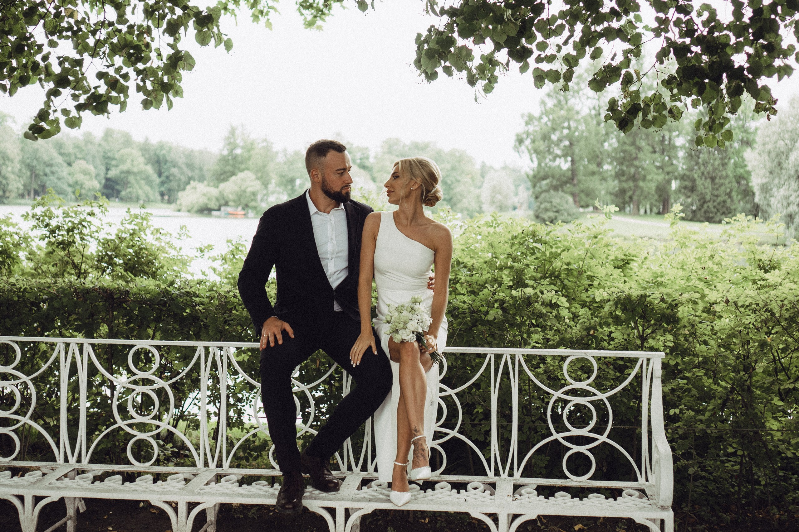 СВАДЕБНАЯ ИСТОРИЯ В ГОРОДЕ ПУШКИН ВОЗЛЕ ЕКАТЕРИНИНСКОГО ДВОРЦА И В ПАРКЕ. Профессиональный фотограф, Санкт-Петербург — Виктория Богомолова