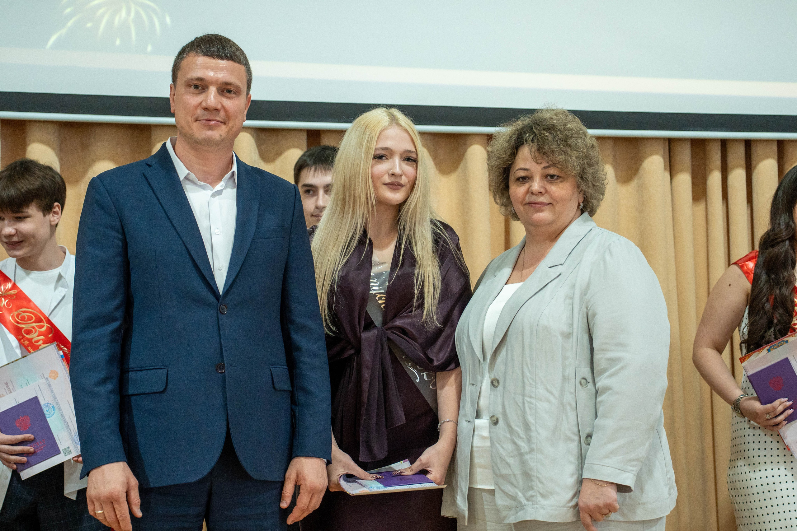 Выпускной 26.06.2026. Коммерческий и художественный фотограф и видеограф в Москве Арсений Тургенев