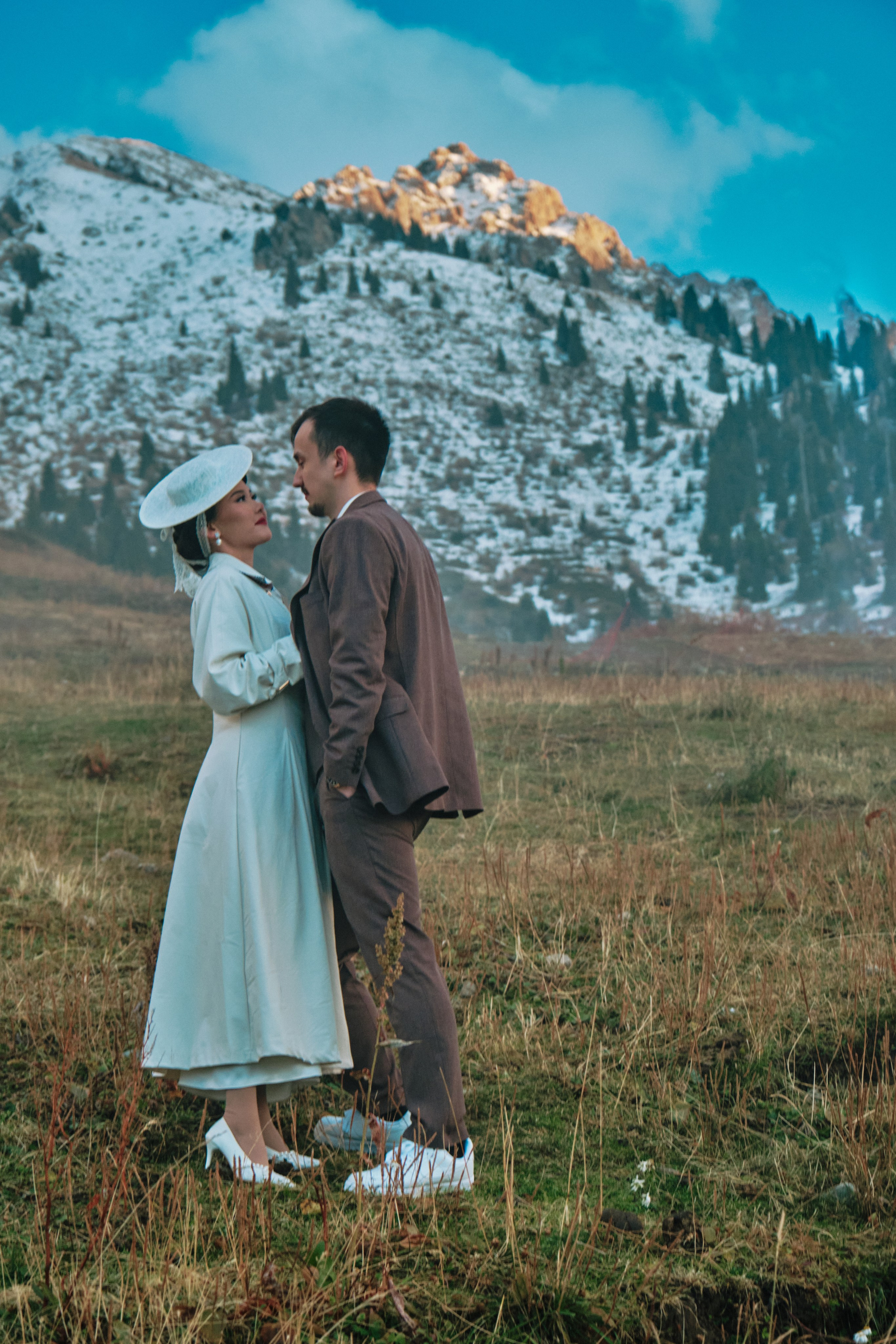 Фотопрогулка в ботаническом саду город Алматы. Видеограф и Фотограф в Алматы и Астана