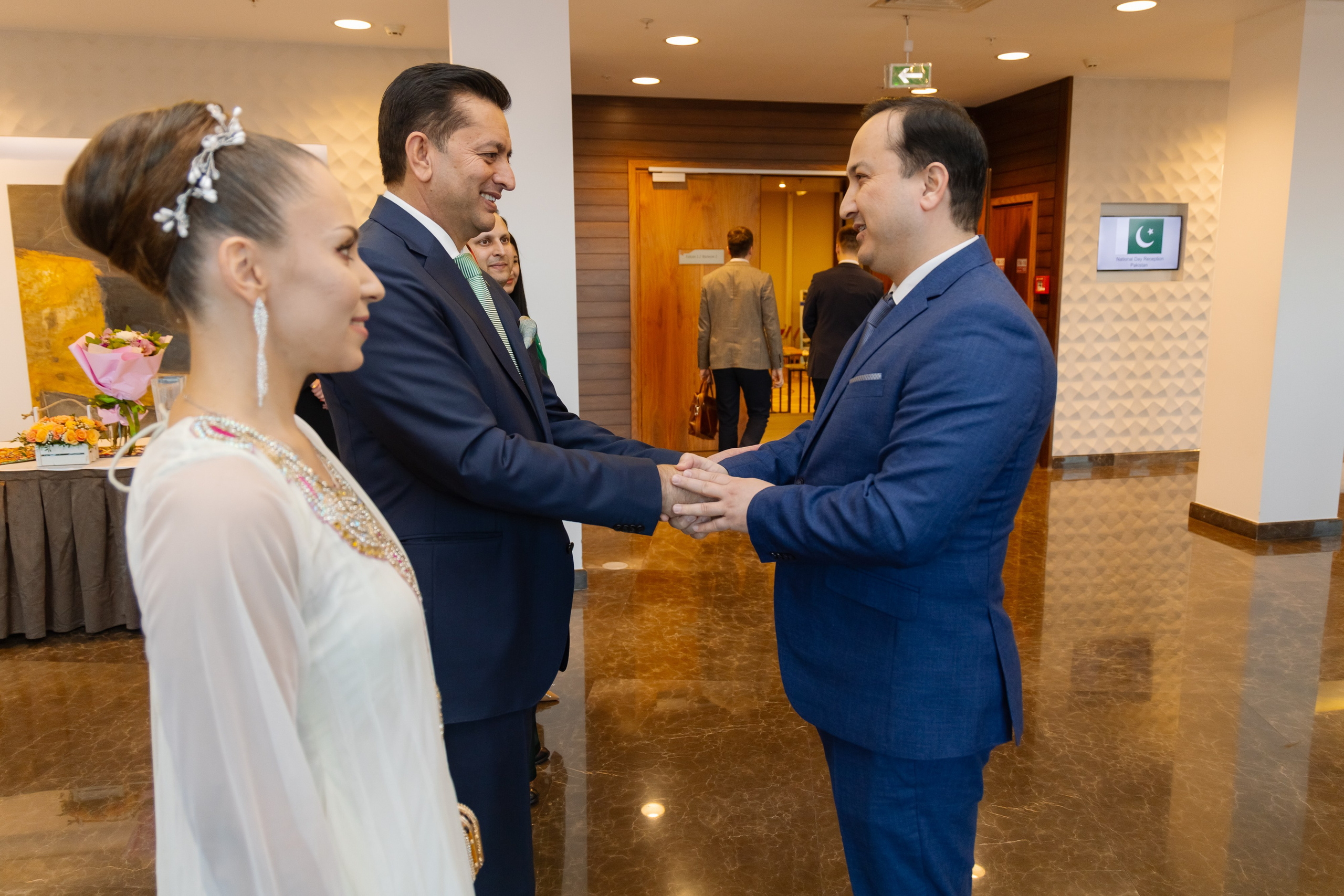 Фотосъемка делегации Пакистана в Беларуси в отеле Марриотт. Свадебный фотограф в Минске/Беларуси Сергей Спиридонов