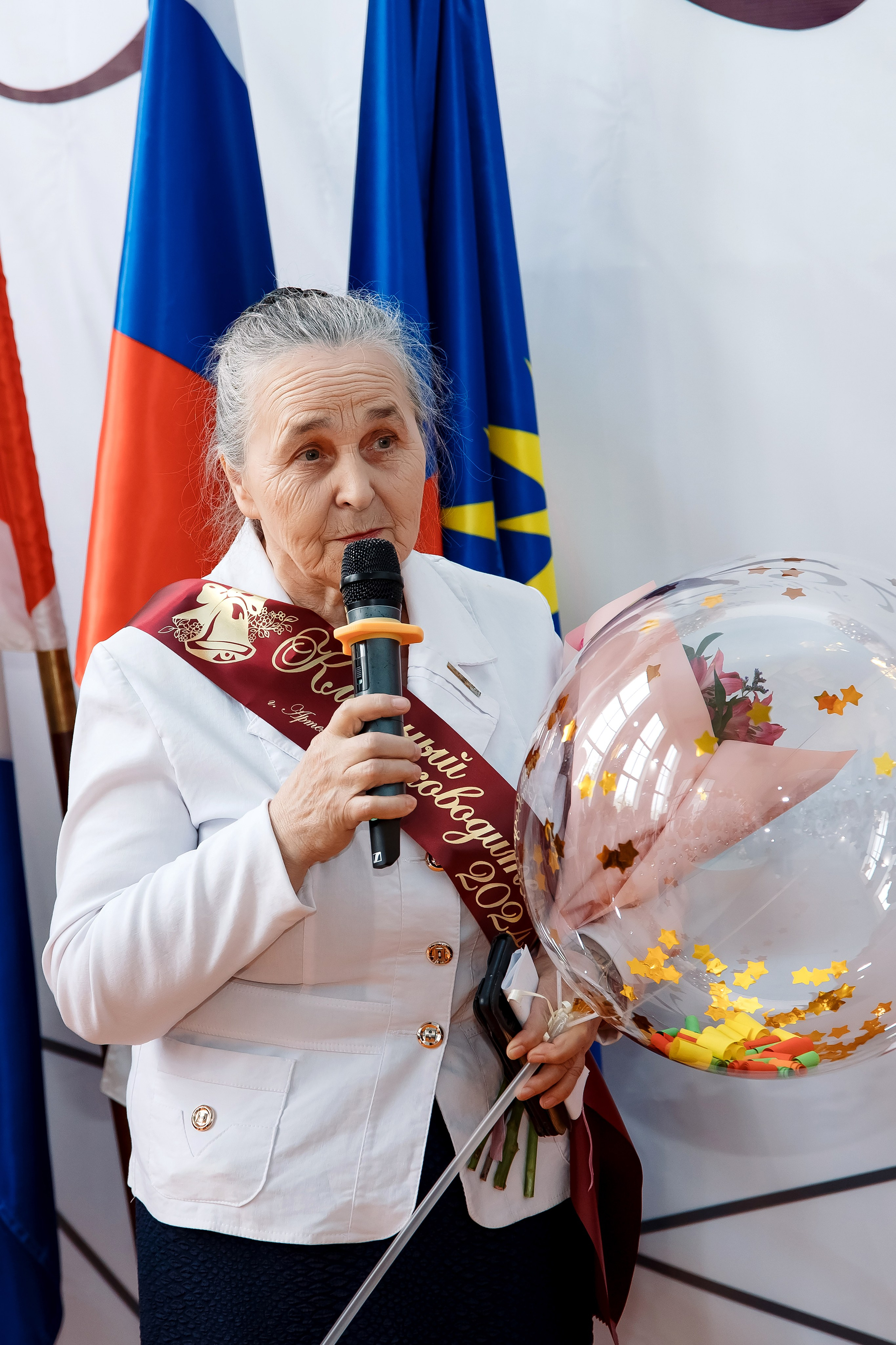 11 класс Последний звонок. Фотограф Любовь Корниенко, Примоский край