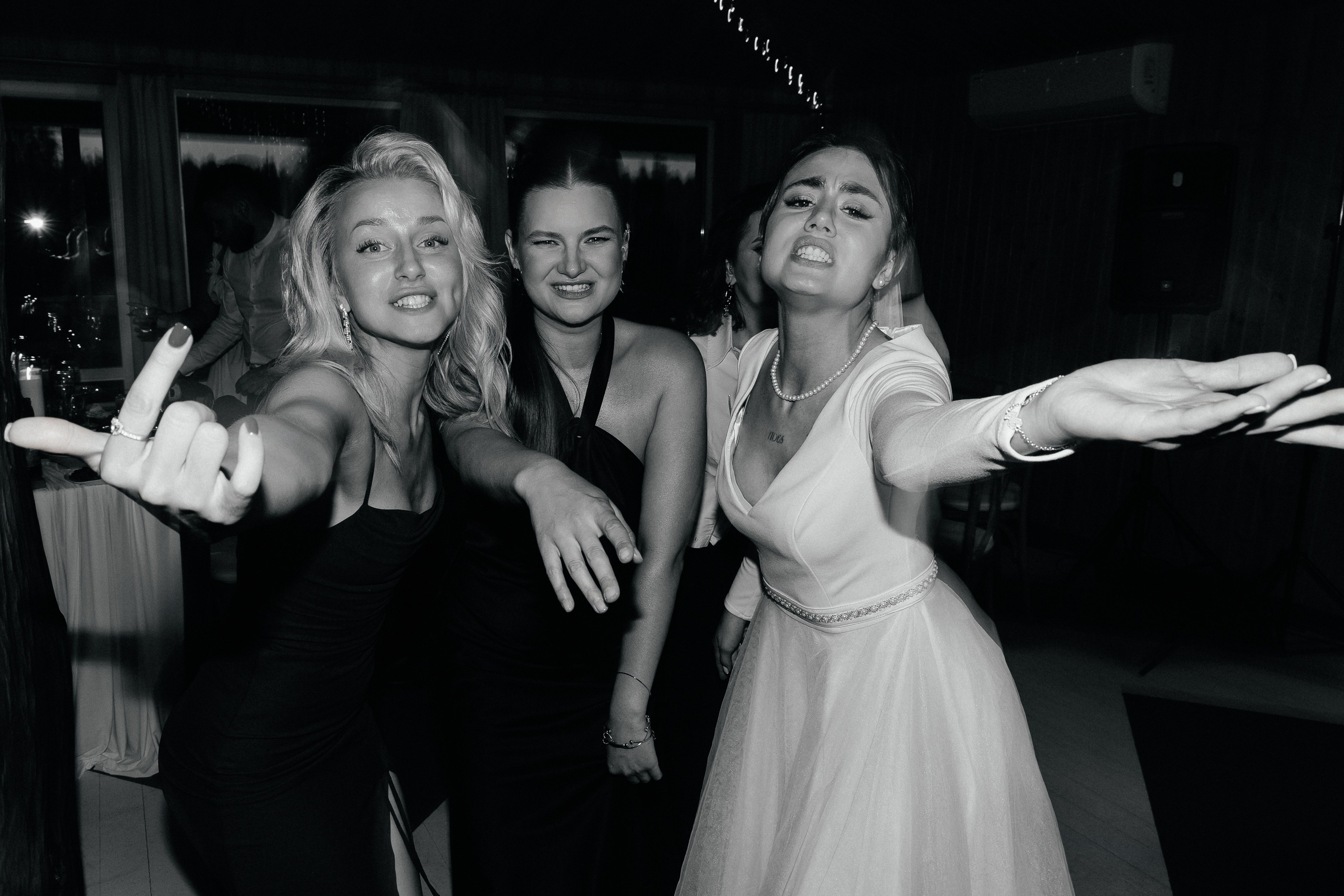 Свадебная фотосессия в агроусадьбе Лабодянка в Минске. Свадебный фотограф в Минске/Беларуси Сергей Спиридонов