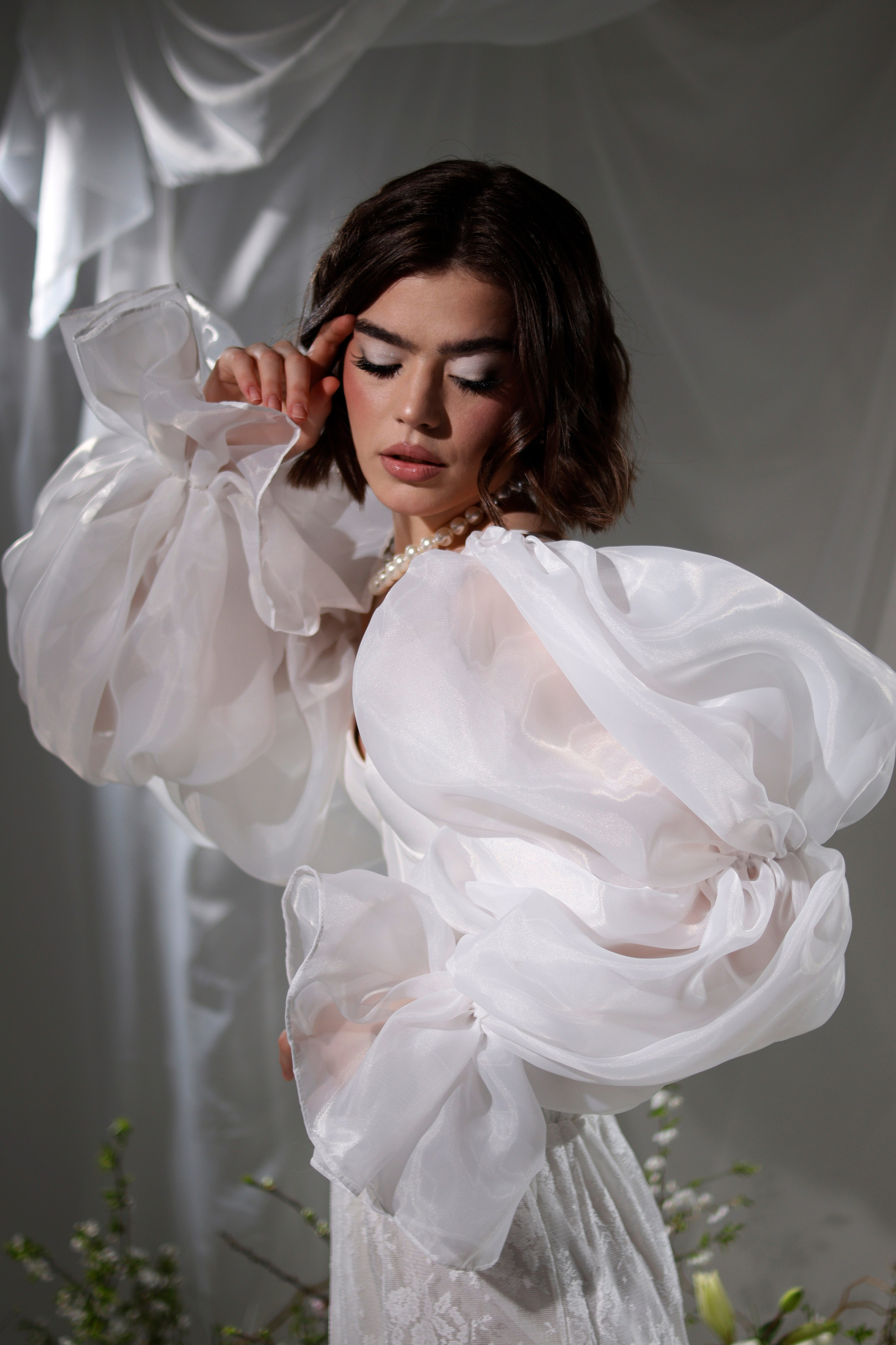 Фотосессии в студии. Я — фотограф, который помогает запечатлеть самые важные моменты вашей жизни!