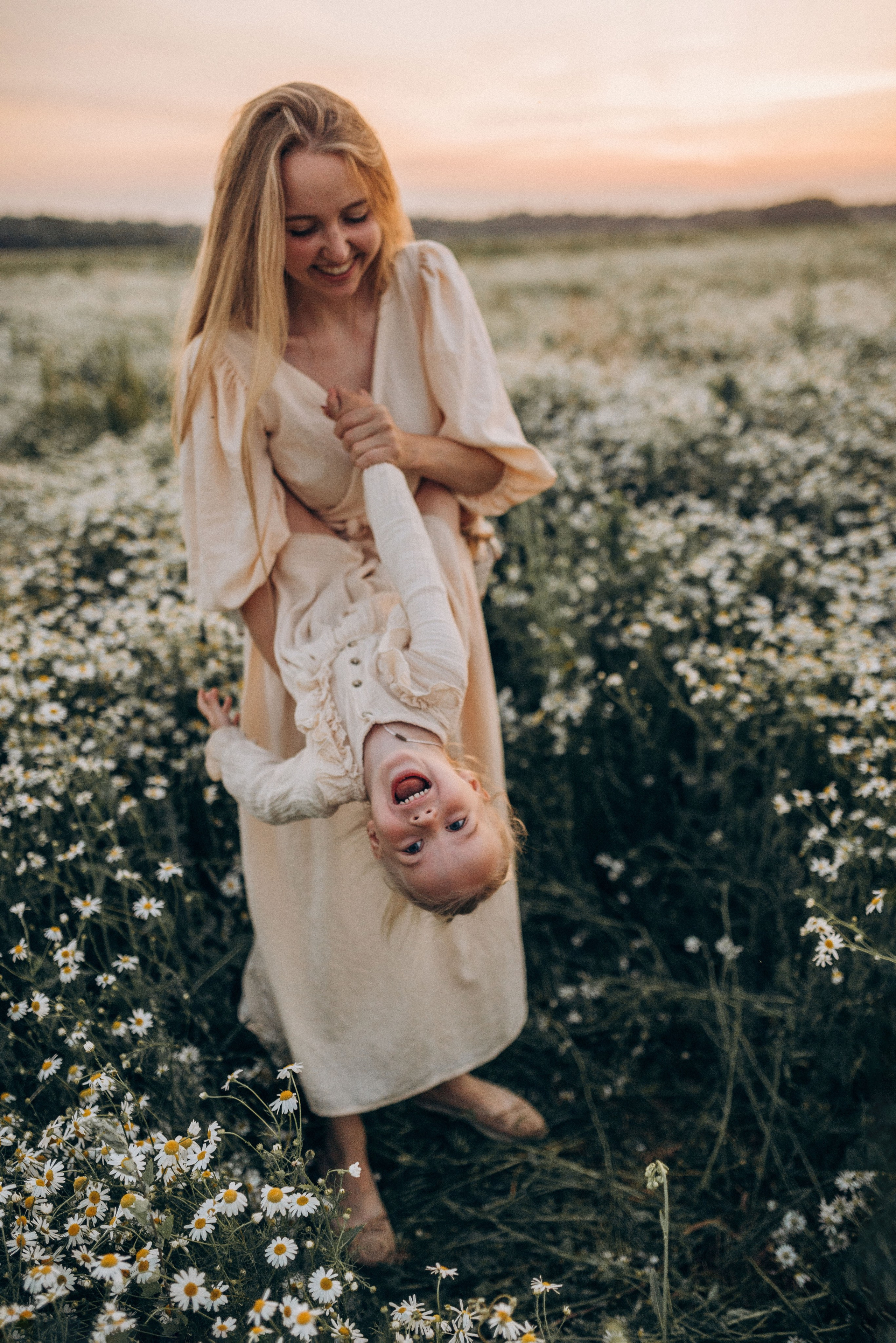 Закат в ромашках. Семейный фотограф в Домодедово и Москве Елена Пичугина