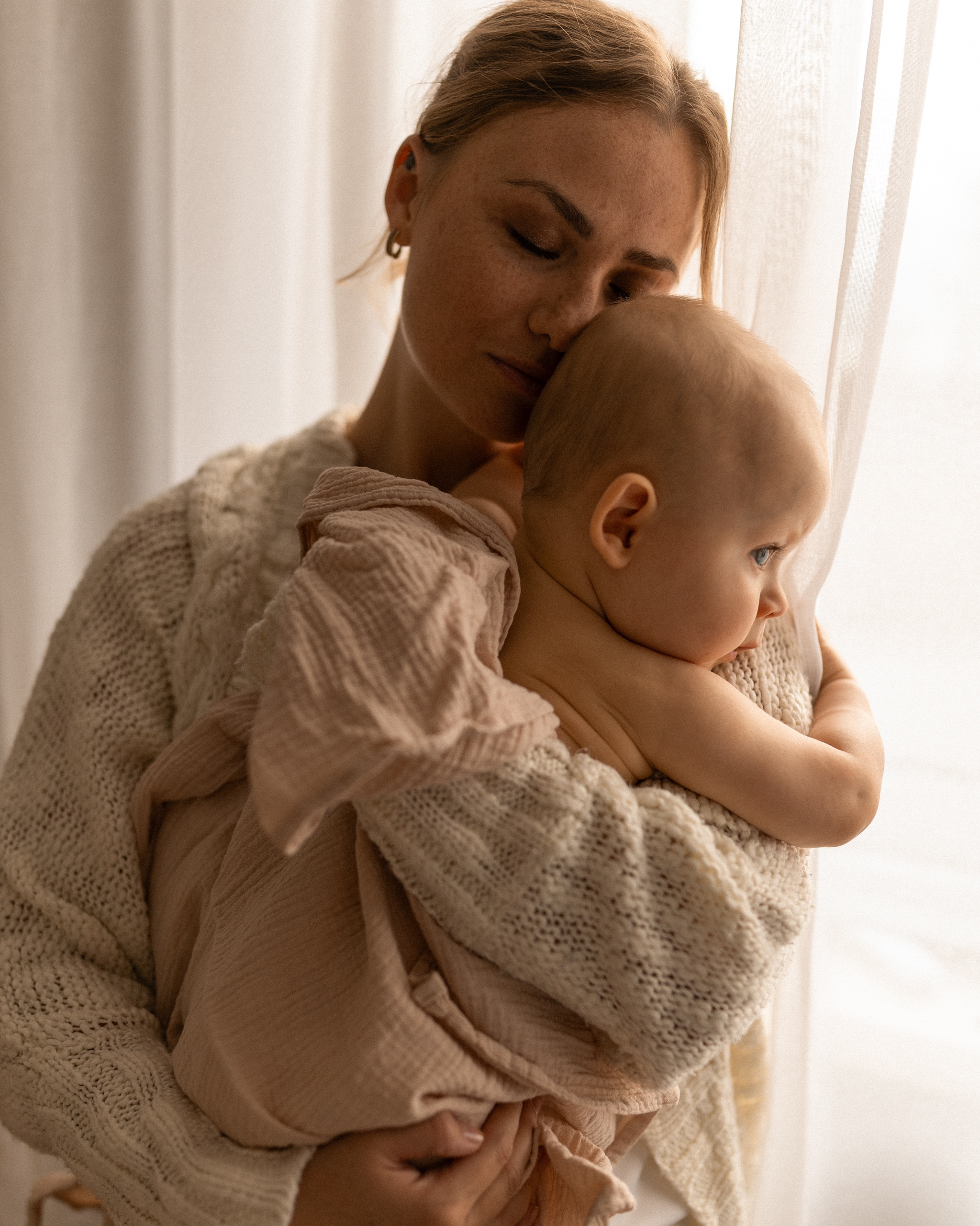 Уютная домашняя история семьи в Челябинске. Семейный фотограф, фотограф на роды в Челябинске Калистратова Кристина