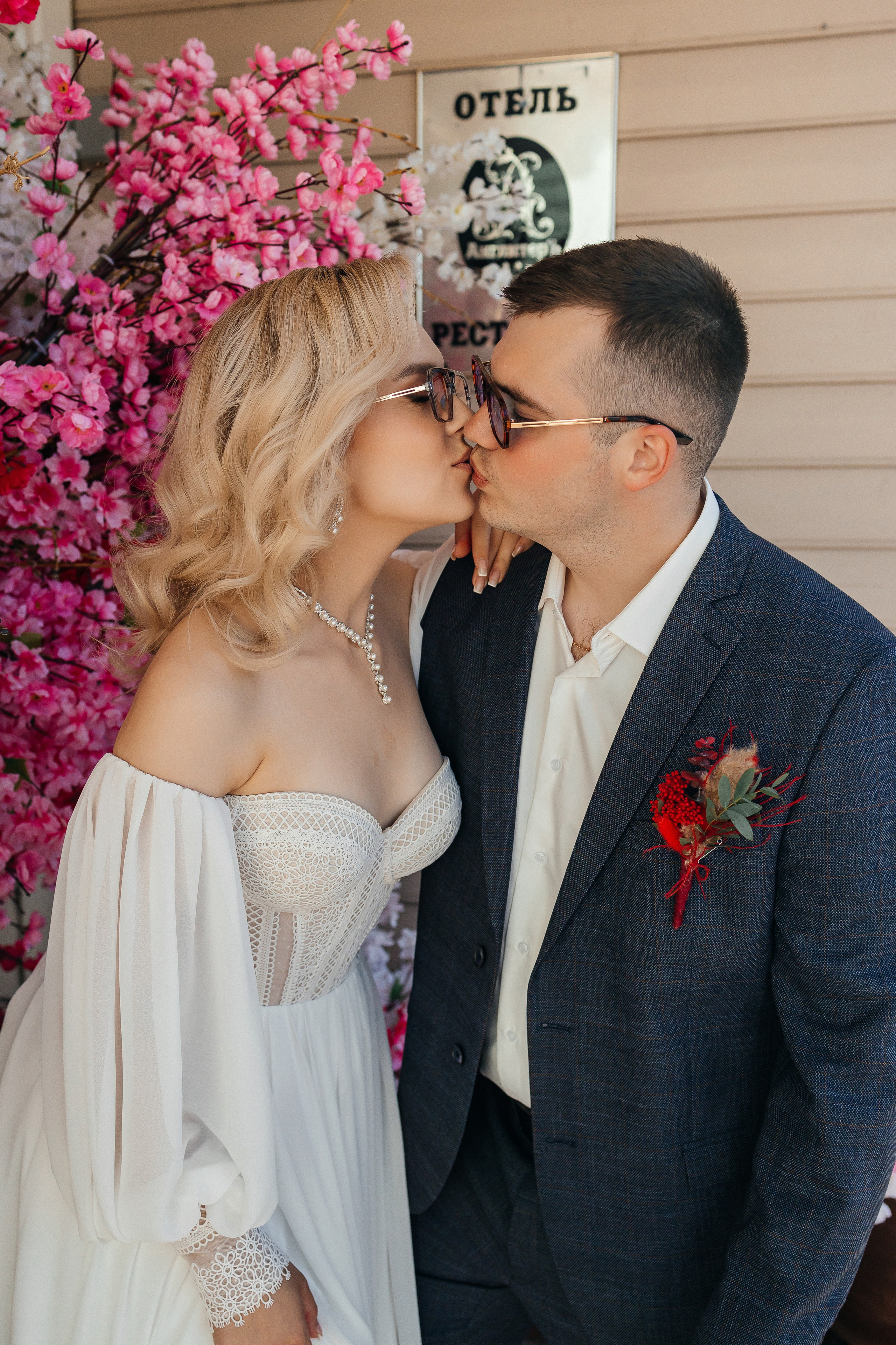 Грандиозное свадебное событие в уютном ресторане. Олег Сверчков | Свадебный фотограф Вологда