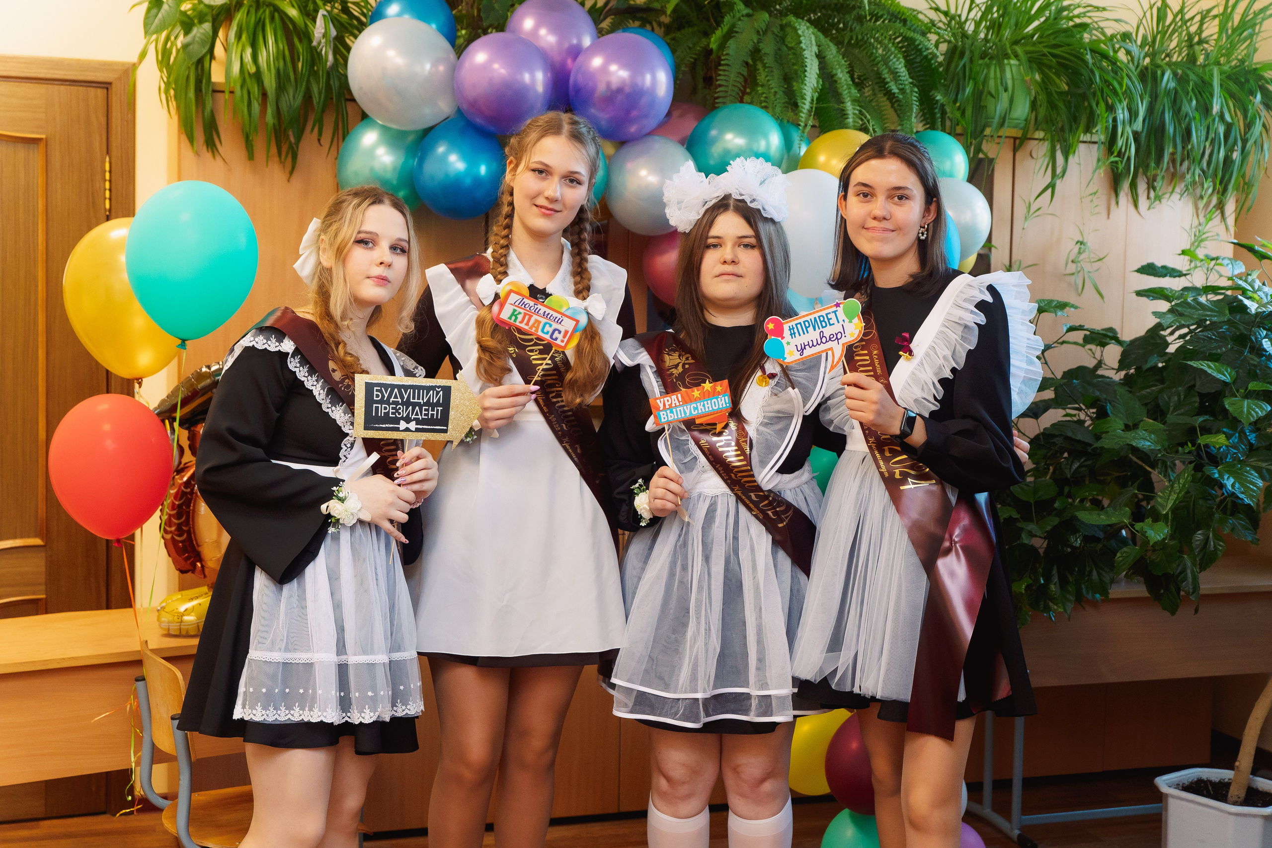 Последний звонок. Фотограф в Кронштадте и Санкт-Петербурге Анастасия Коваленко