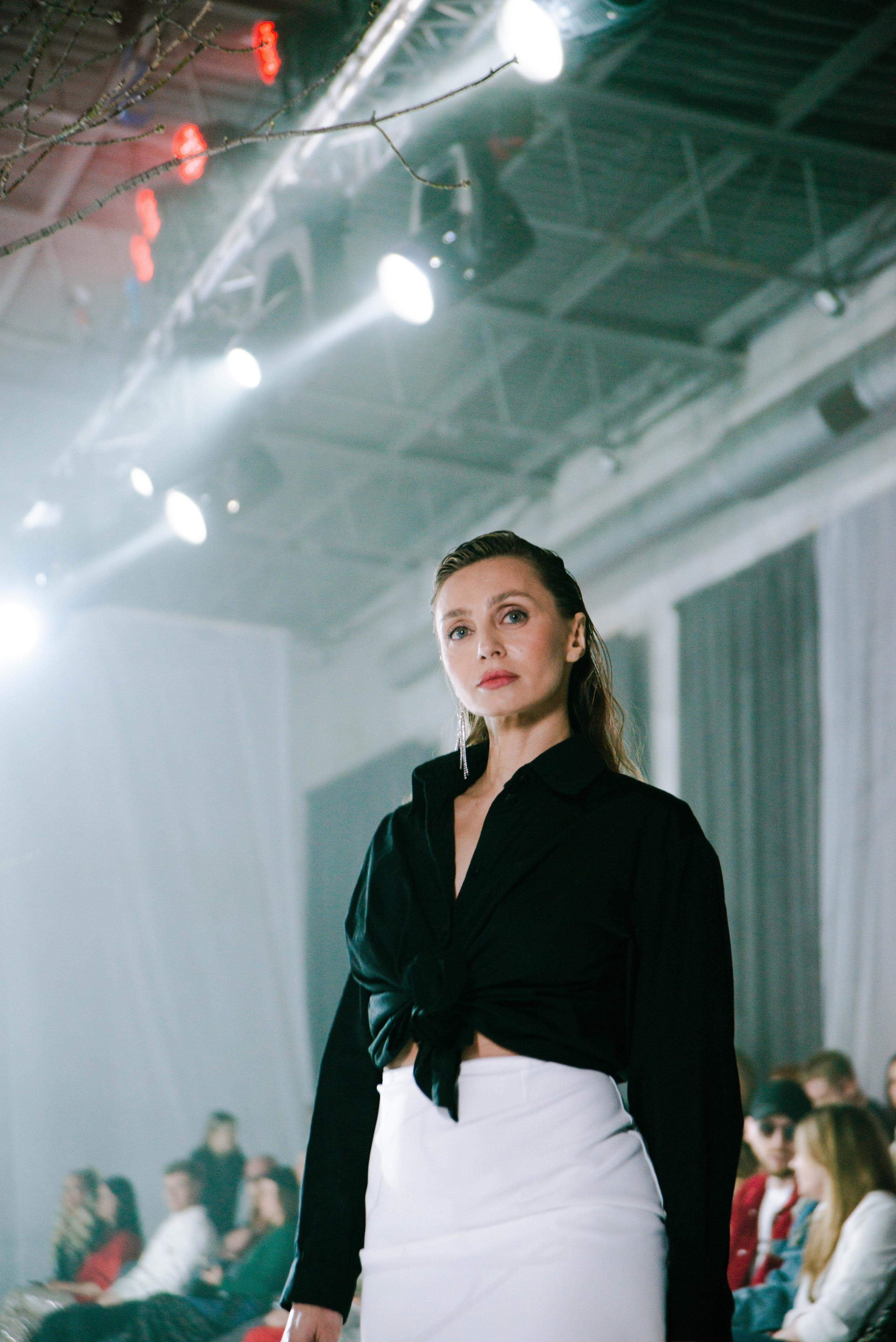 Показ «Красный Шум». Ксения Glossa. Портретный и репортажный фотограф в Самаре