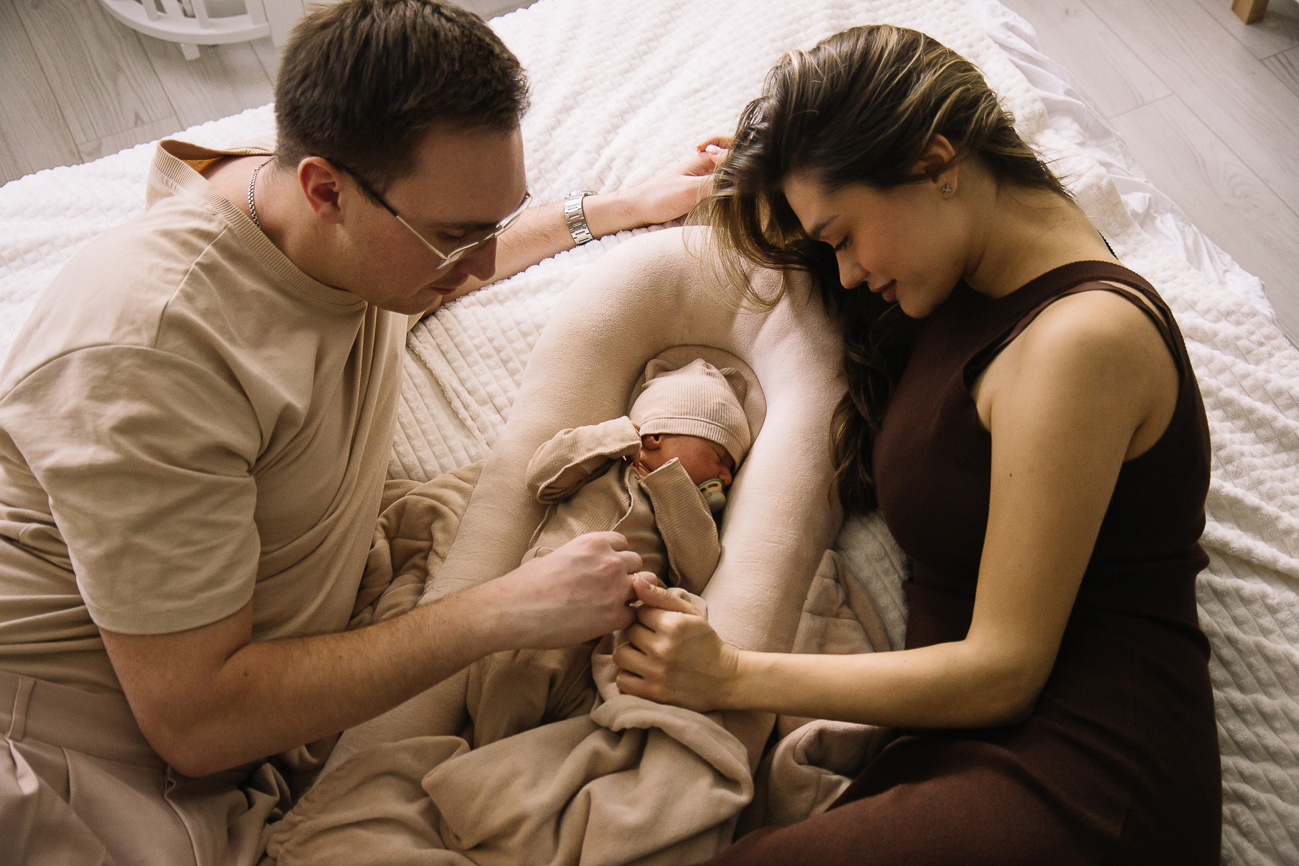 Домашняя семейная фотосессия с новорожденным. Семейный фотограф в Томске Максимова Екатерина