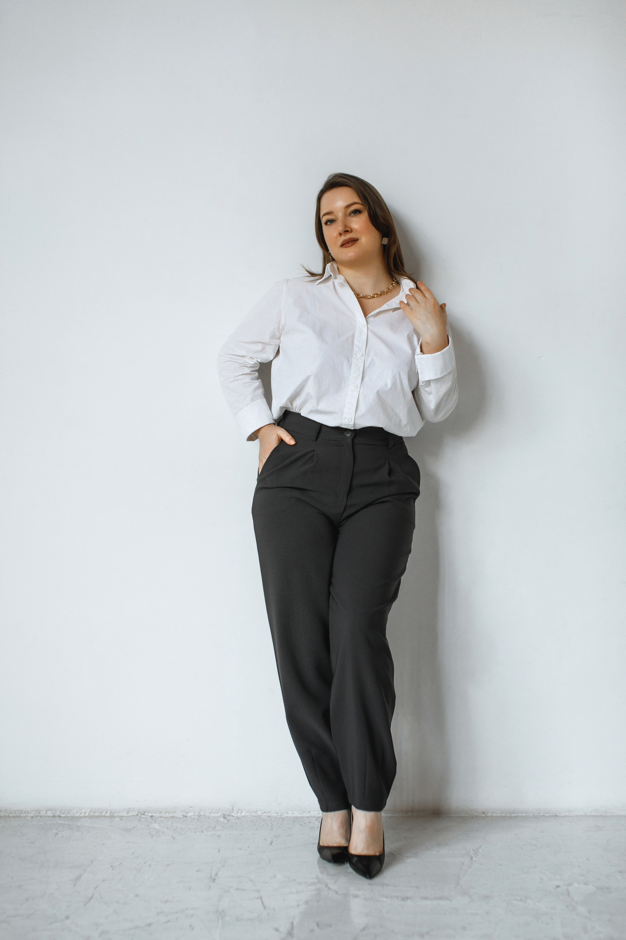 Юлия, 50-52 р-р, 167 см. KED Production — продакшн из СПб. Создаём фото, видео и контент, который помогает брендам и селлерам продавать больше