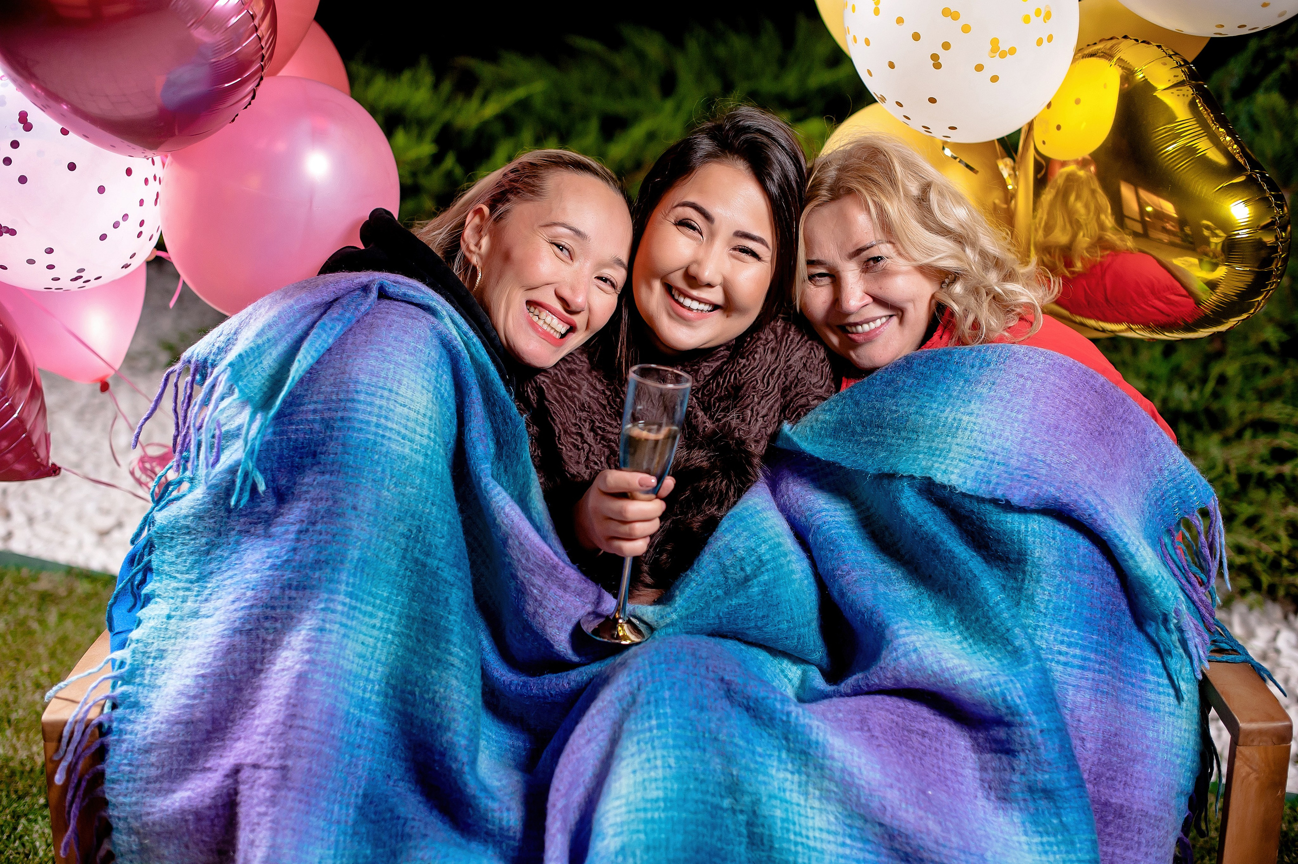 Вечеринки. Праздники. Елена Северина фотограф, Алматы: репортаж (спорт, концерты, конференции), предметная и фуд-съёмка, портреты, каталоги, фэшн, ретушь