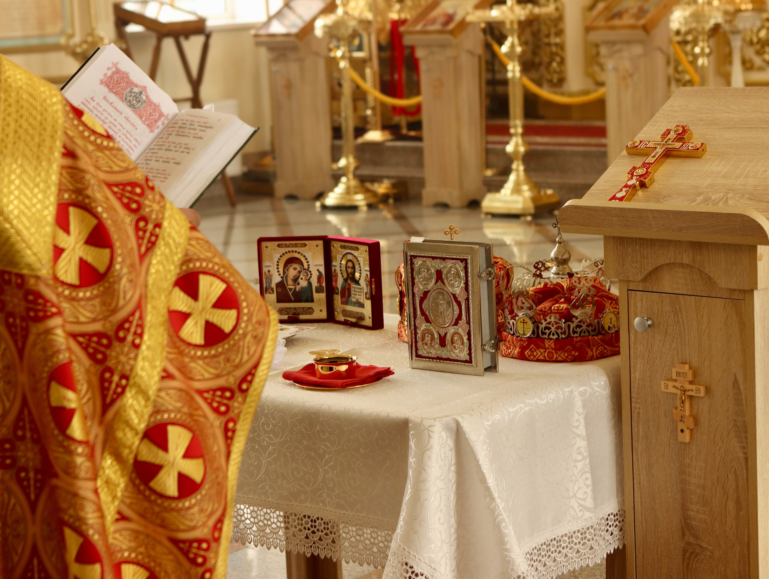 Екатерина и Александр — таинство венчание. Фотограф в Курске Смирнов Евгений