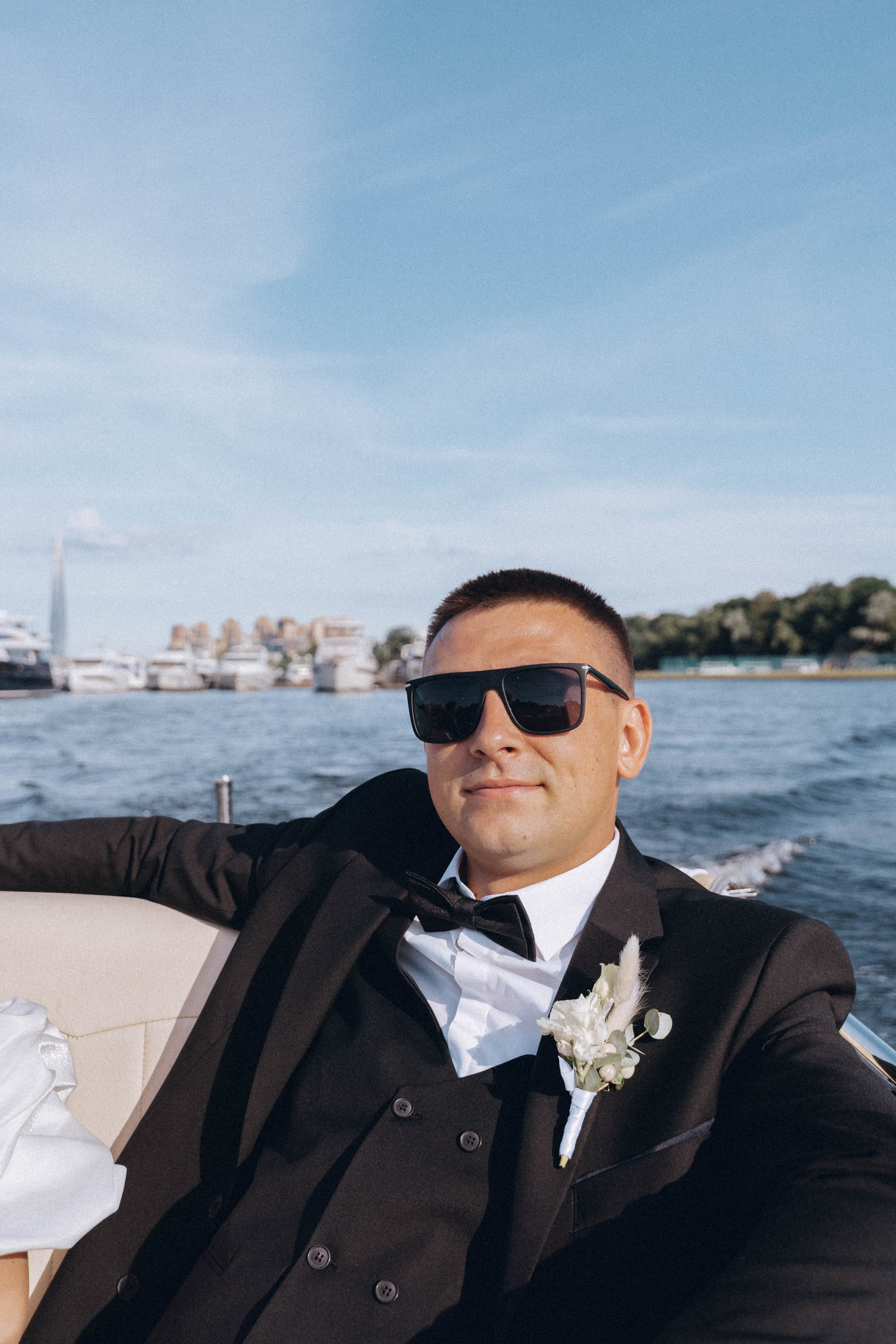 СВАДЕНБНАЯ СЬЕМКА НА КАТЕРЕ ПО КАНАЛАМ САНКТ-ПЕТЕРБУРГА И В АКВАТОРИИ НЕВЫ. Профессиональный фотограф, Санкт-Петербург — Виктория Богомолова