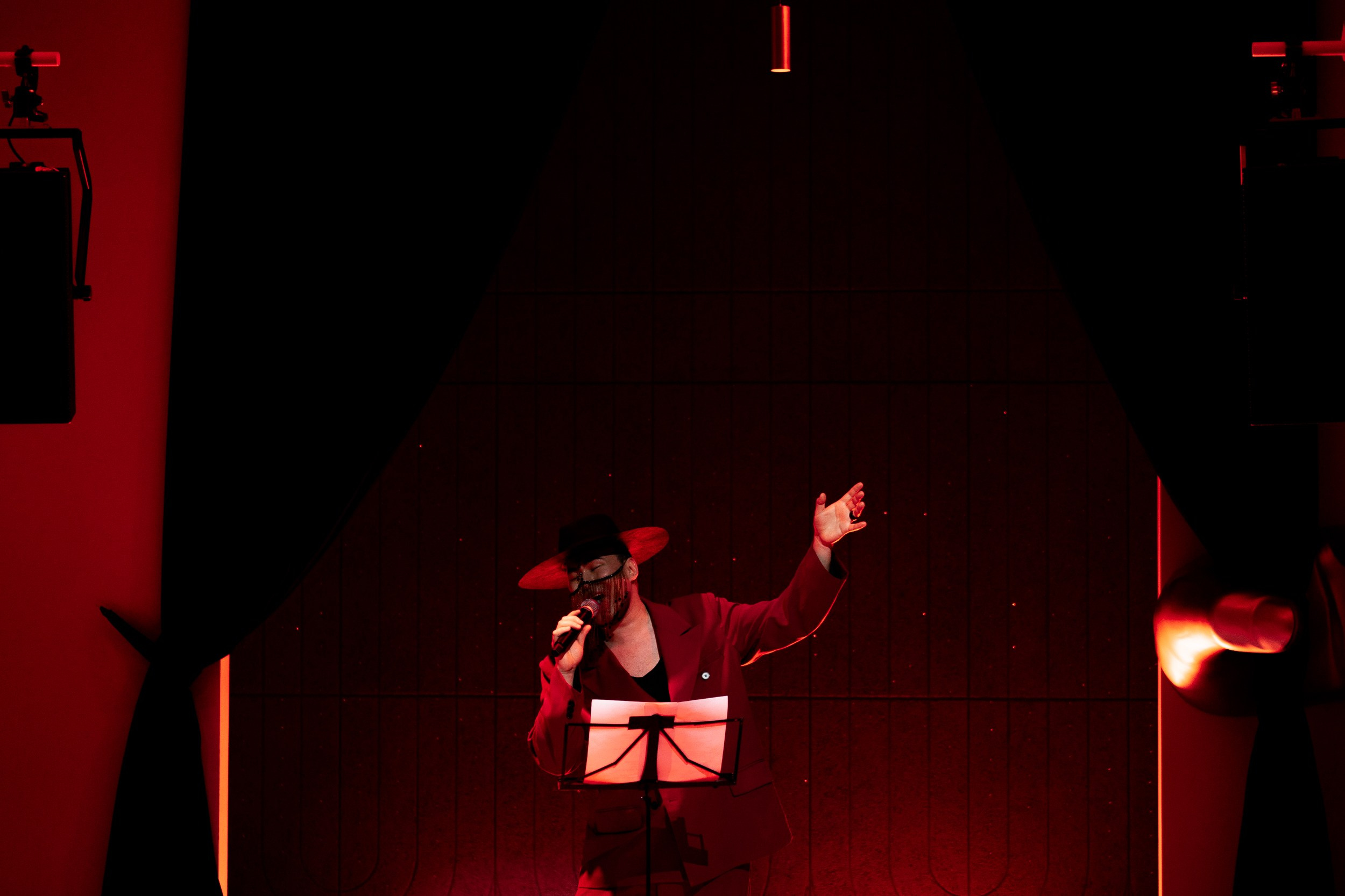 BIG GALA CONCERT. BENUAR Restaurant