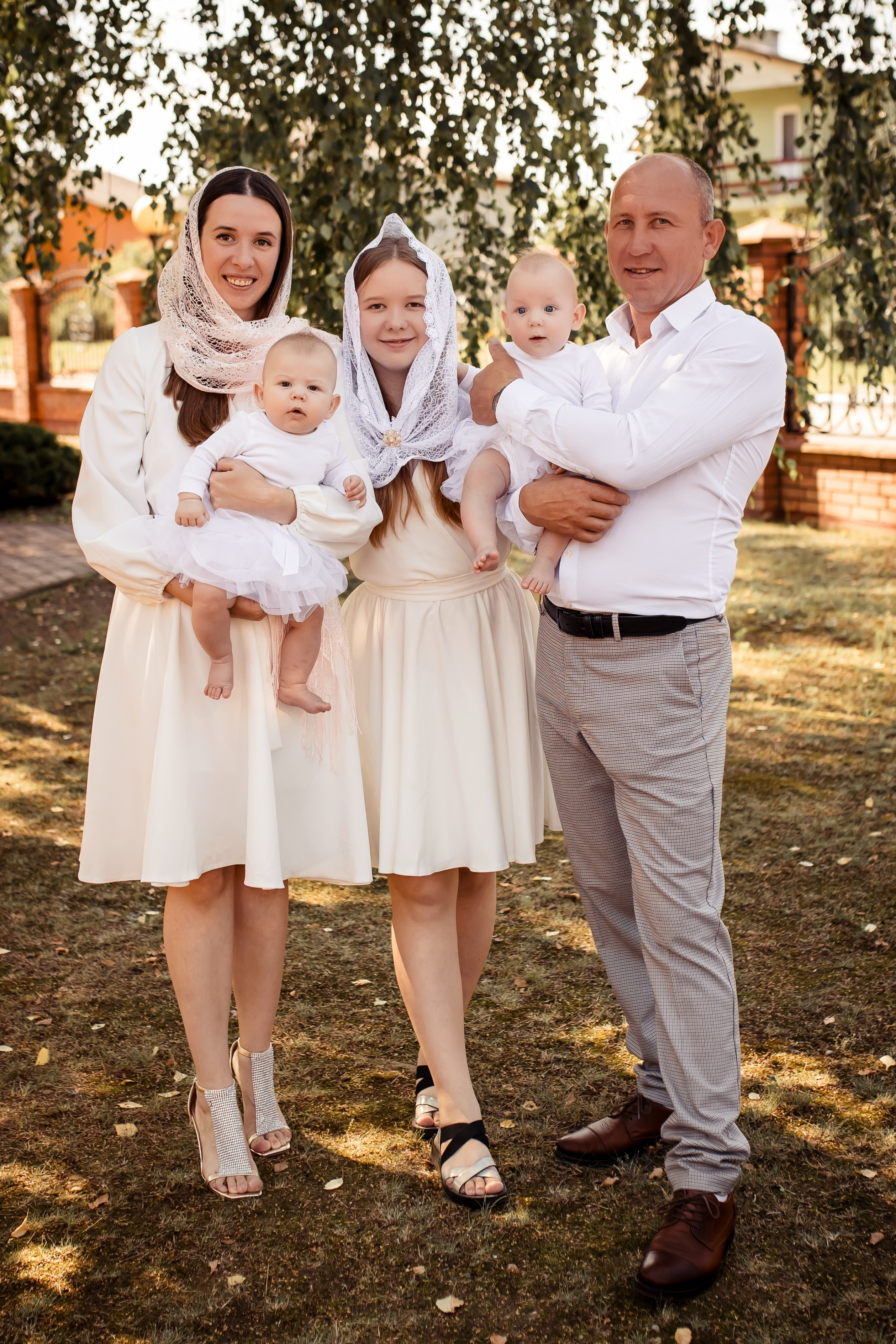 Крещение Милании и Эмилии