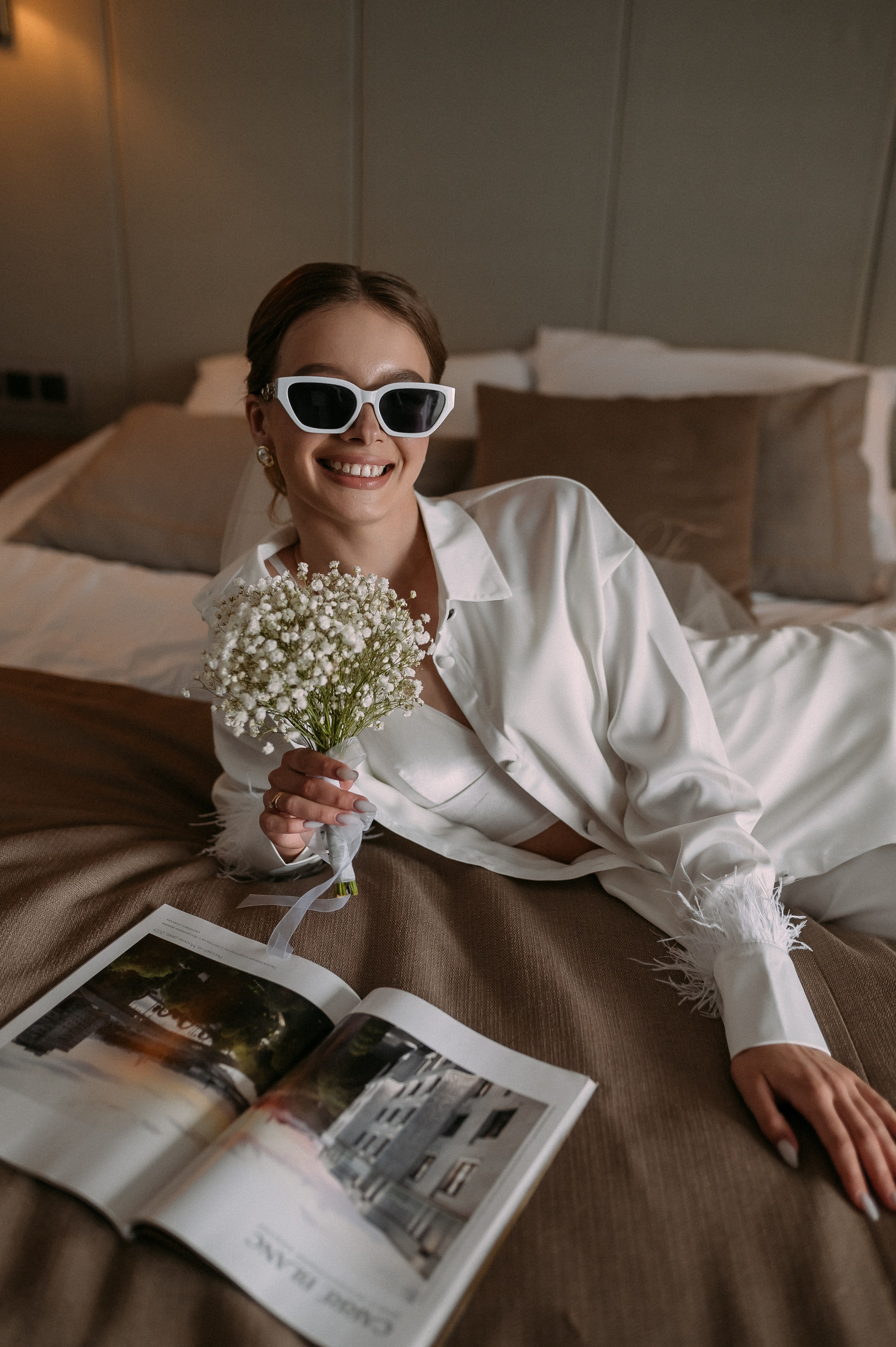 Свадебное утро и прогулка красивой яркой пары. Свадебный и семейный фотограф в Симферополе Дарья Маркова