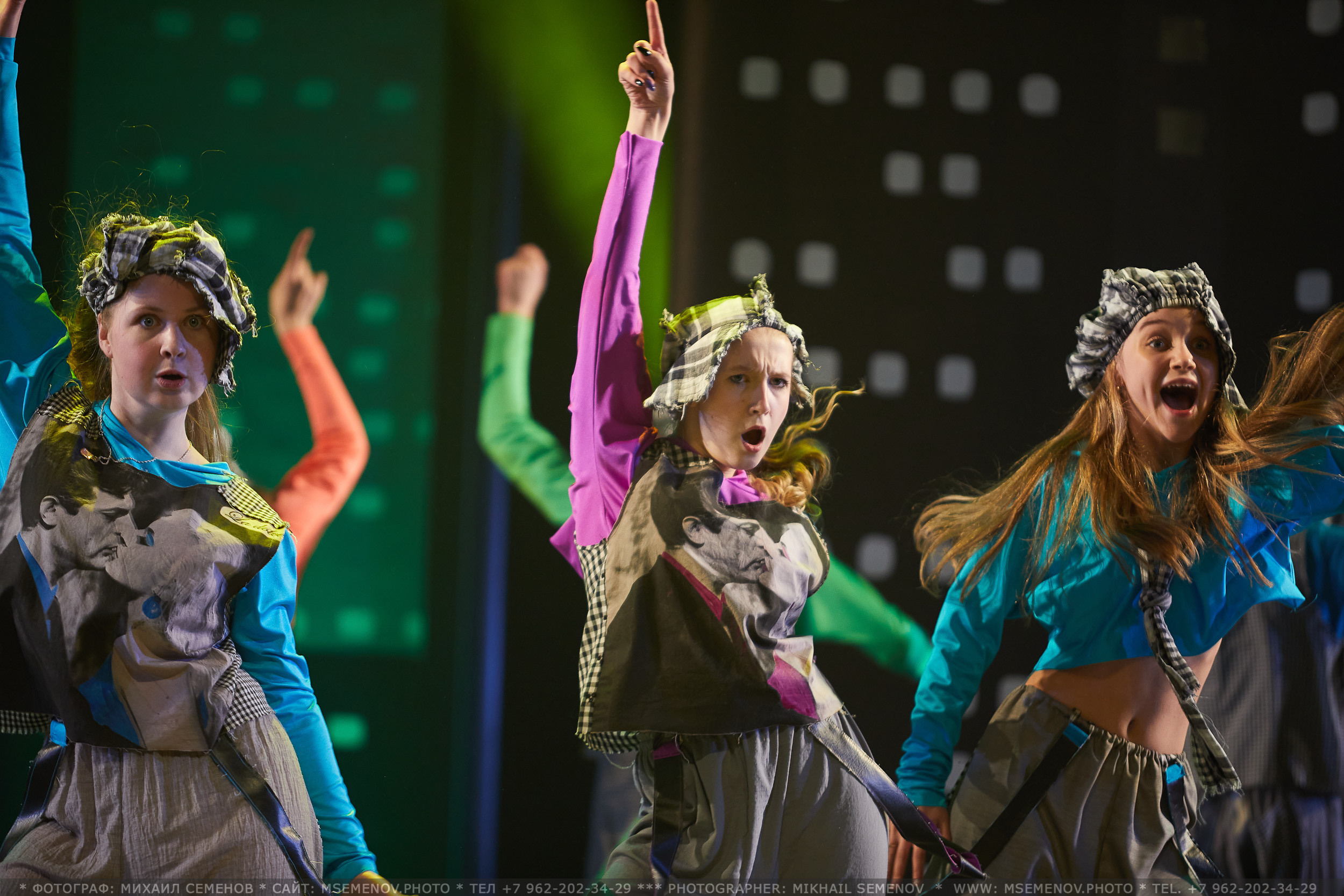 АНОНС фоторепортажа с концерта «МЫ ИЗ МЮЗИКЛА» Театр эстрады Веселая семейка. Photographer for business Mikhail Semenov. Aqua photo studio, photo school