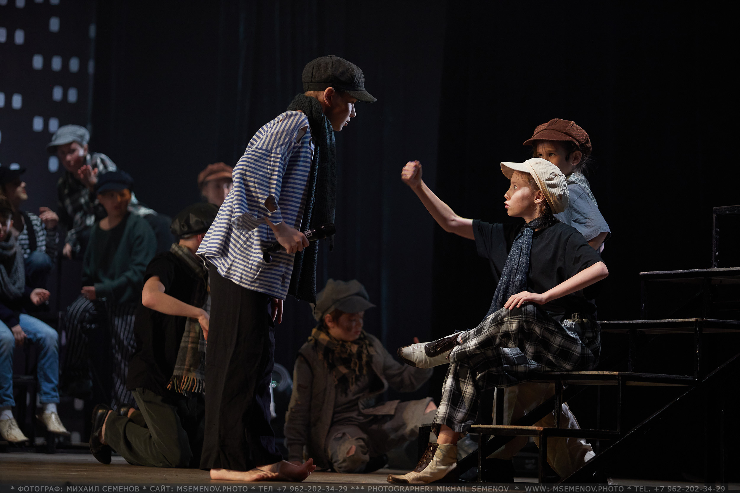 АНОНС фоторепортажа с концерта «МЫ ИЗ МЮЗИКЛА» Театр эстрады Веселая семейка. Photographer for business Mikhail Semenov. Aqua photo studio, photo school