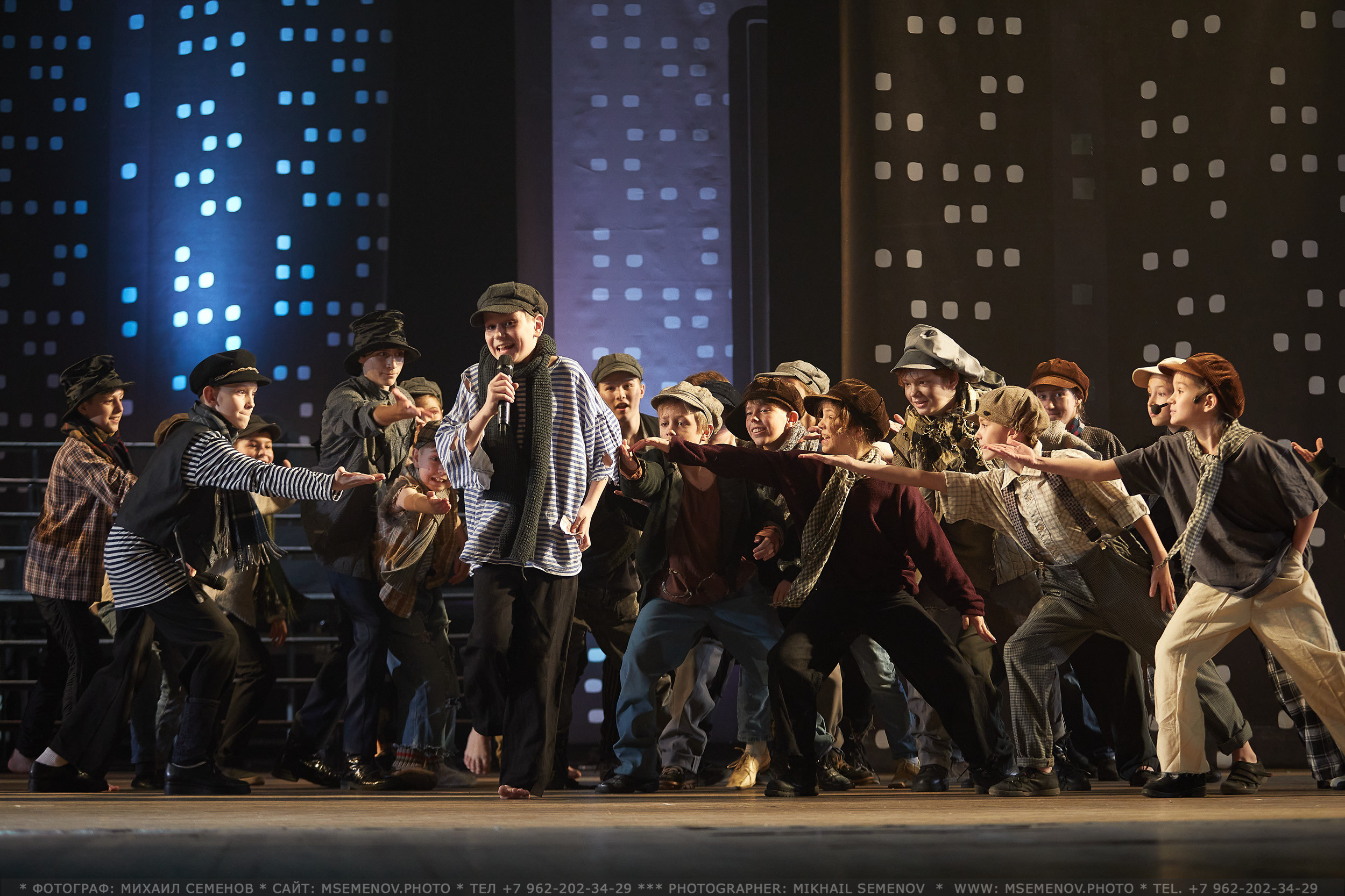 АНОНС фоторепортажа с концерта «МЫ ИЗ МЮЗИКЛА» Театр эстрады Веселая семейка. Photographer for business Mikhail Semenov. Aqua photo studio, photo school
