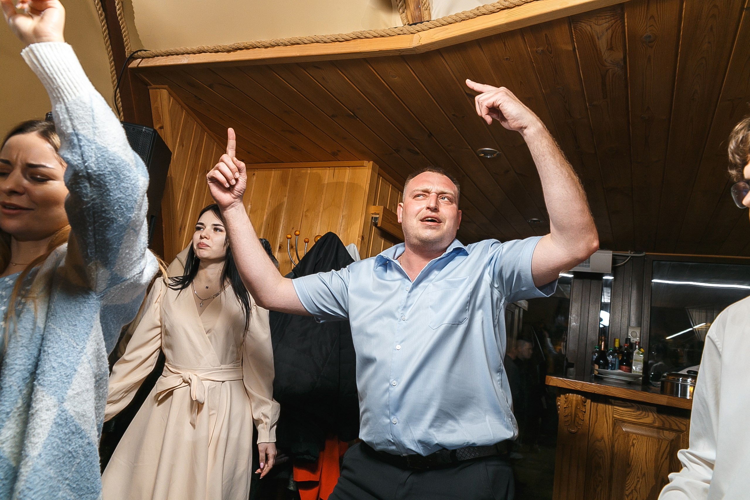 Яна и Алексей: свадебный день. Событийный фотограф Максим Бескоровайновнов