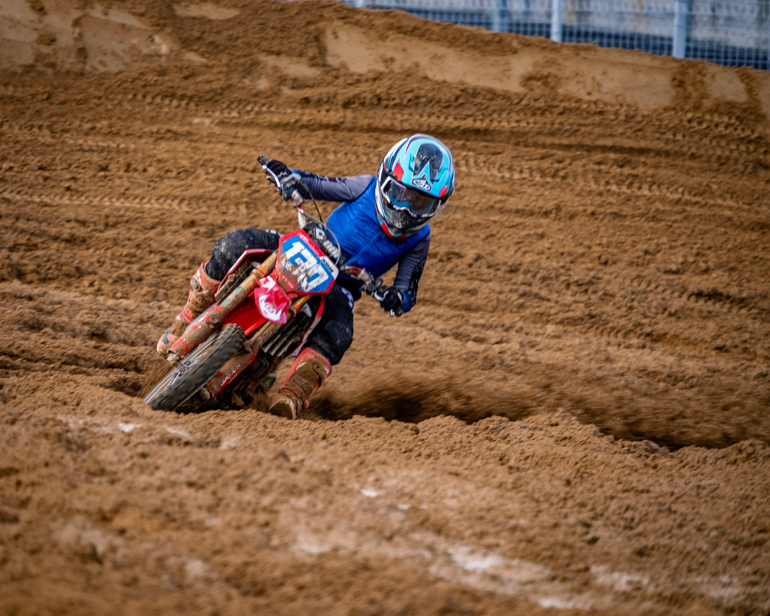 Мотокросс (Игора Драйв). Автомобильные фотографии и рисунки в Санкт-Петербурги Пашков Дмитрий