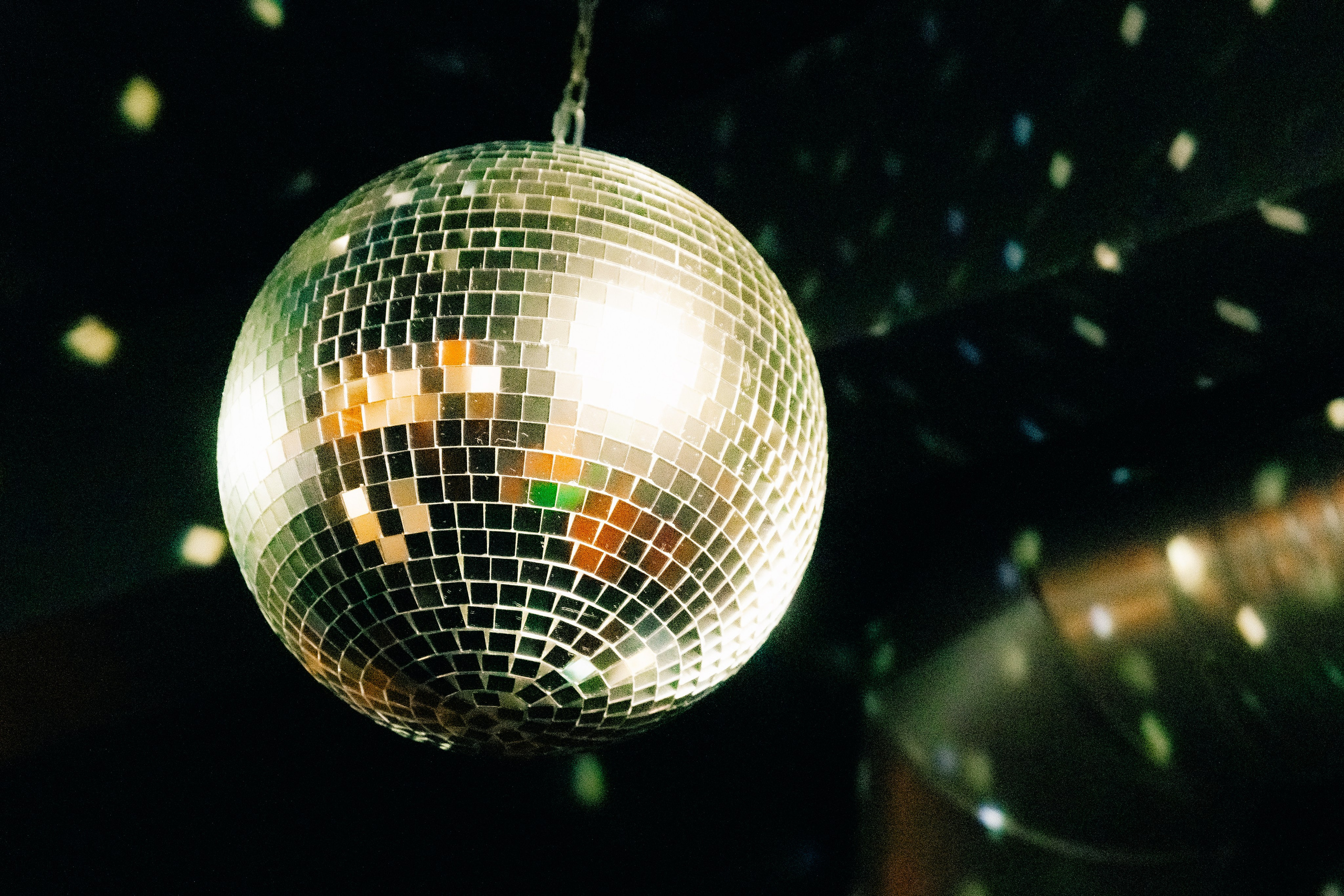 DJ-сет «У Ларисы». Портретный фотограф Алина Хаунина