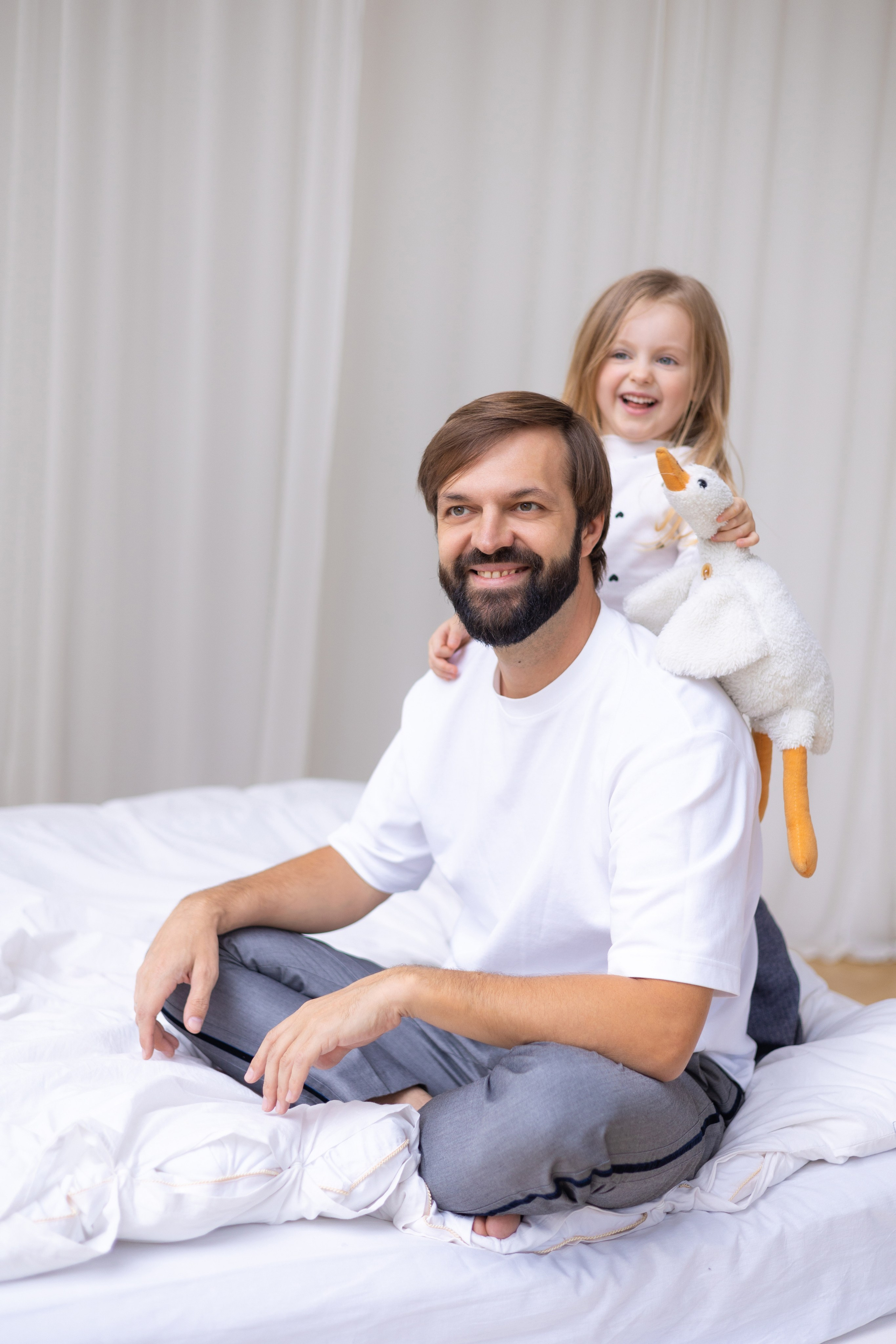 Антон с дочками. СЕМЕЙНАЯ ФОТОСЕССИЯ МОСКВА