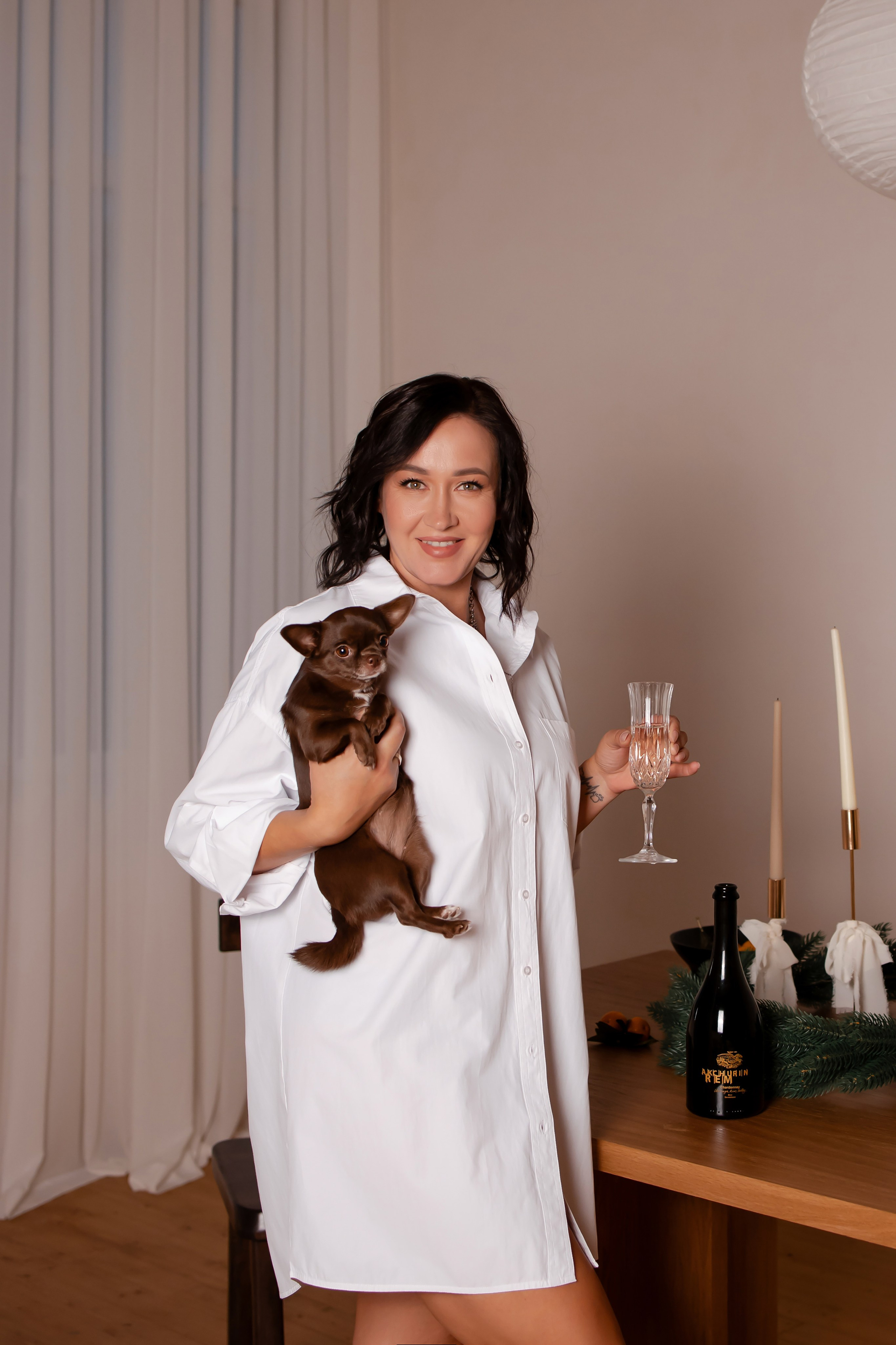 Новогодняя фотосессия девушки в студии. Фотограф-анималист в Краснодаре Маша Мельникова