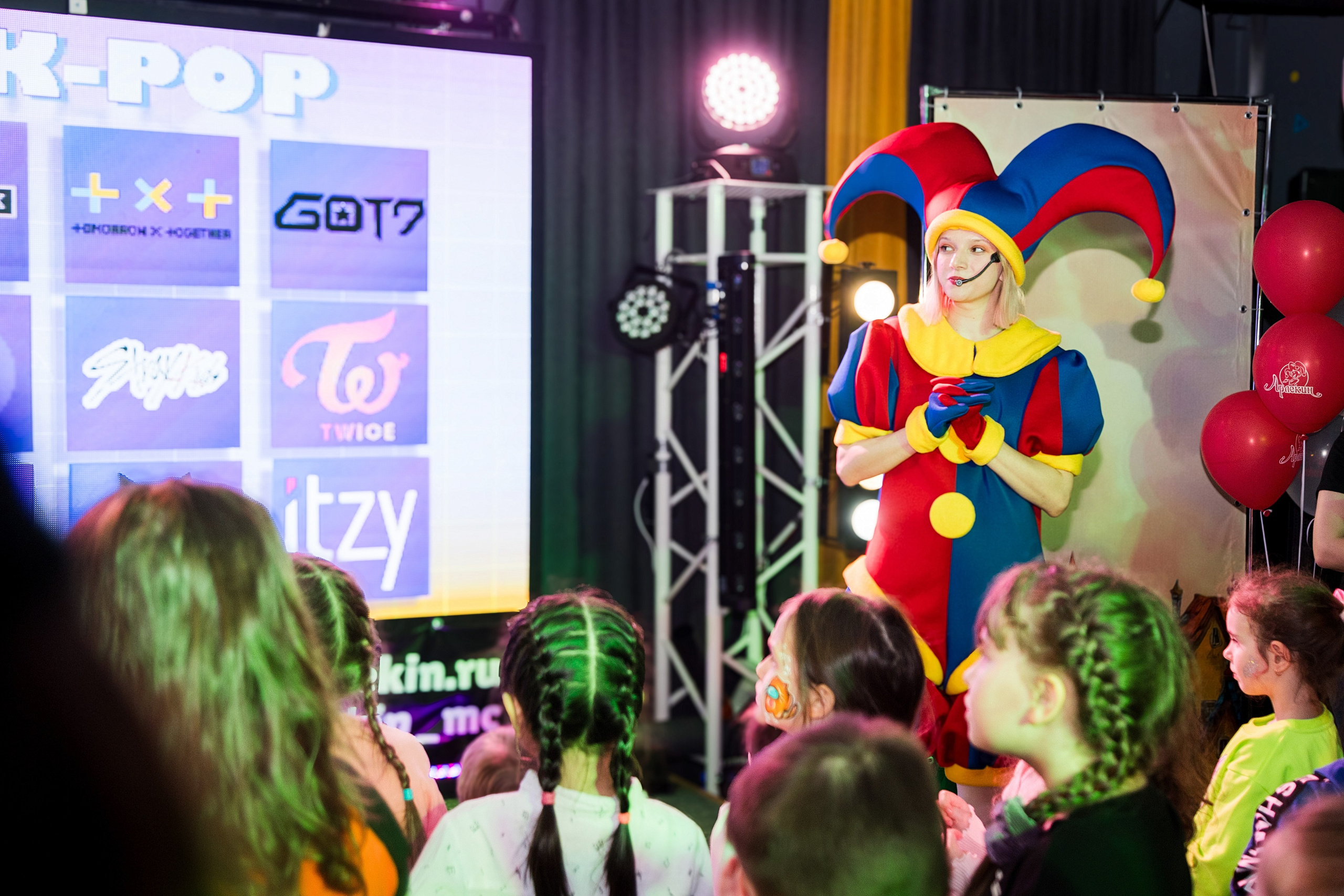 Арлекину 18 лет. Детский фотограф видеограф в Хабаровске Михаил Орлов