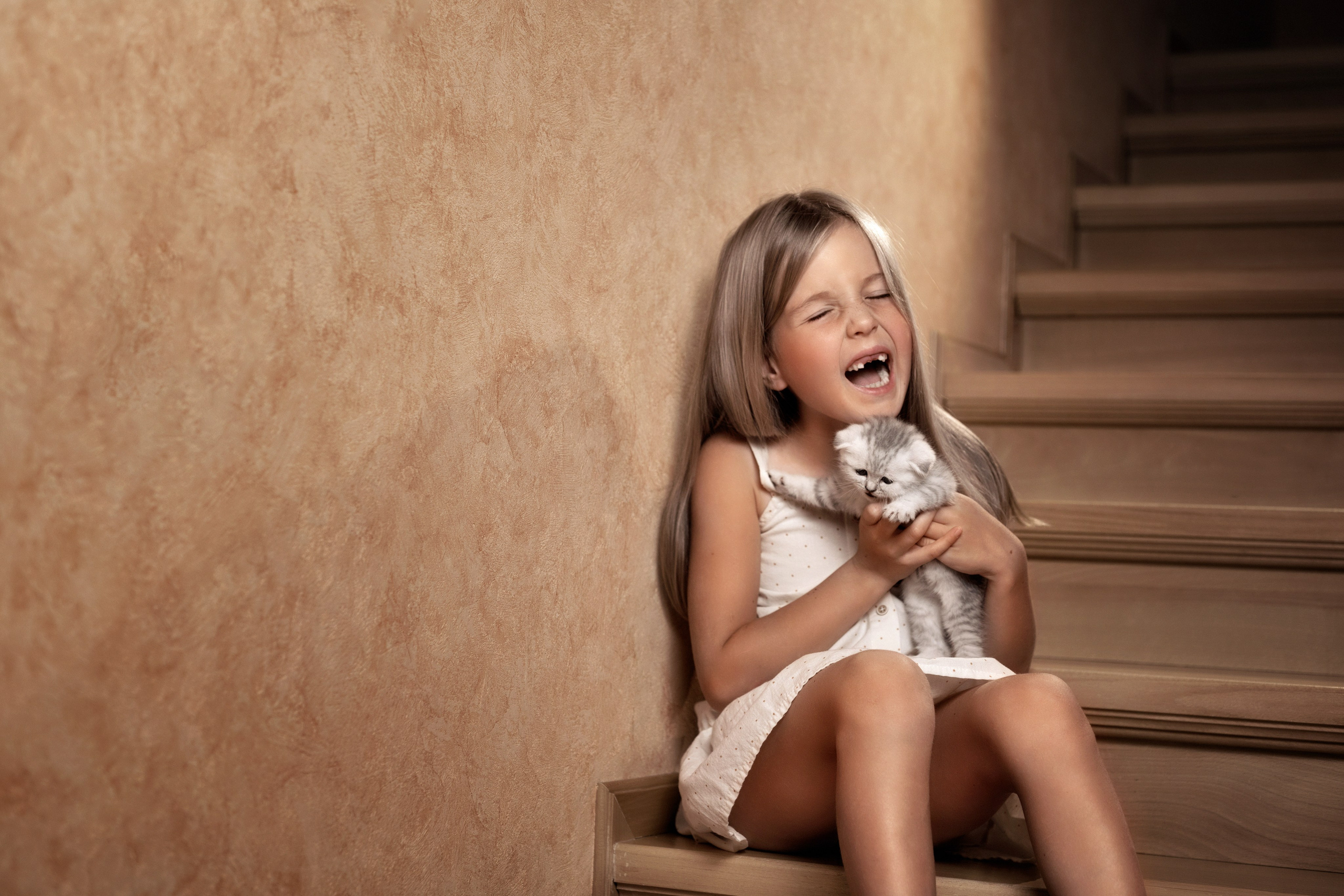 Лена и котята. Фотограф Саратов Юлия Петрова