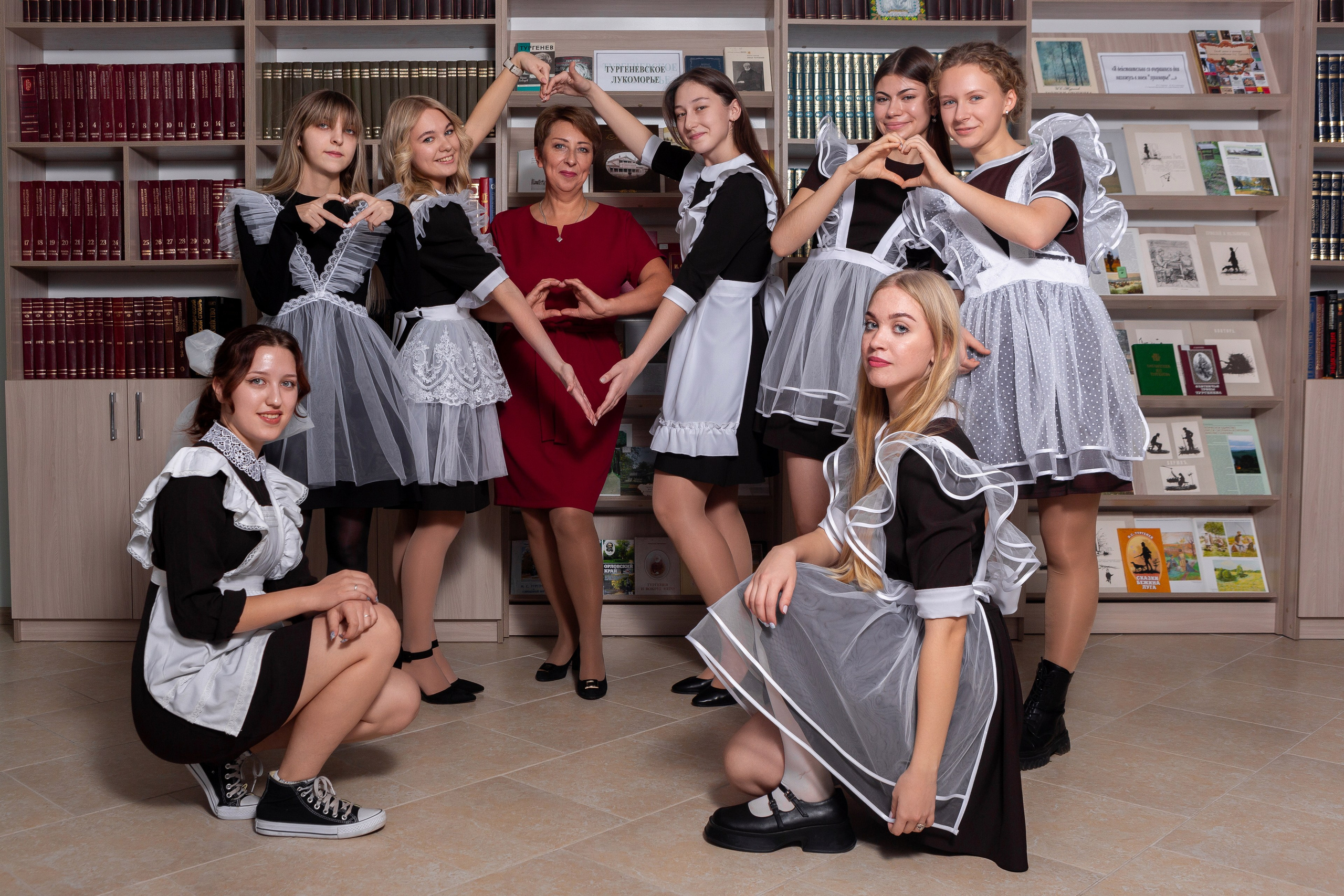 Съемка в библиотеке для 11 класса #2. Профессиональный фотограф в Мценске и Орловской области