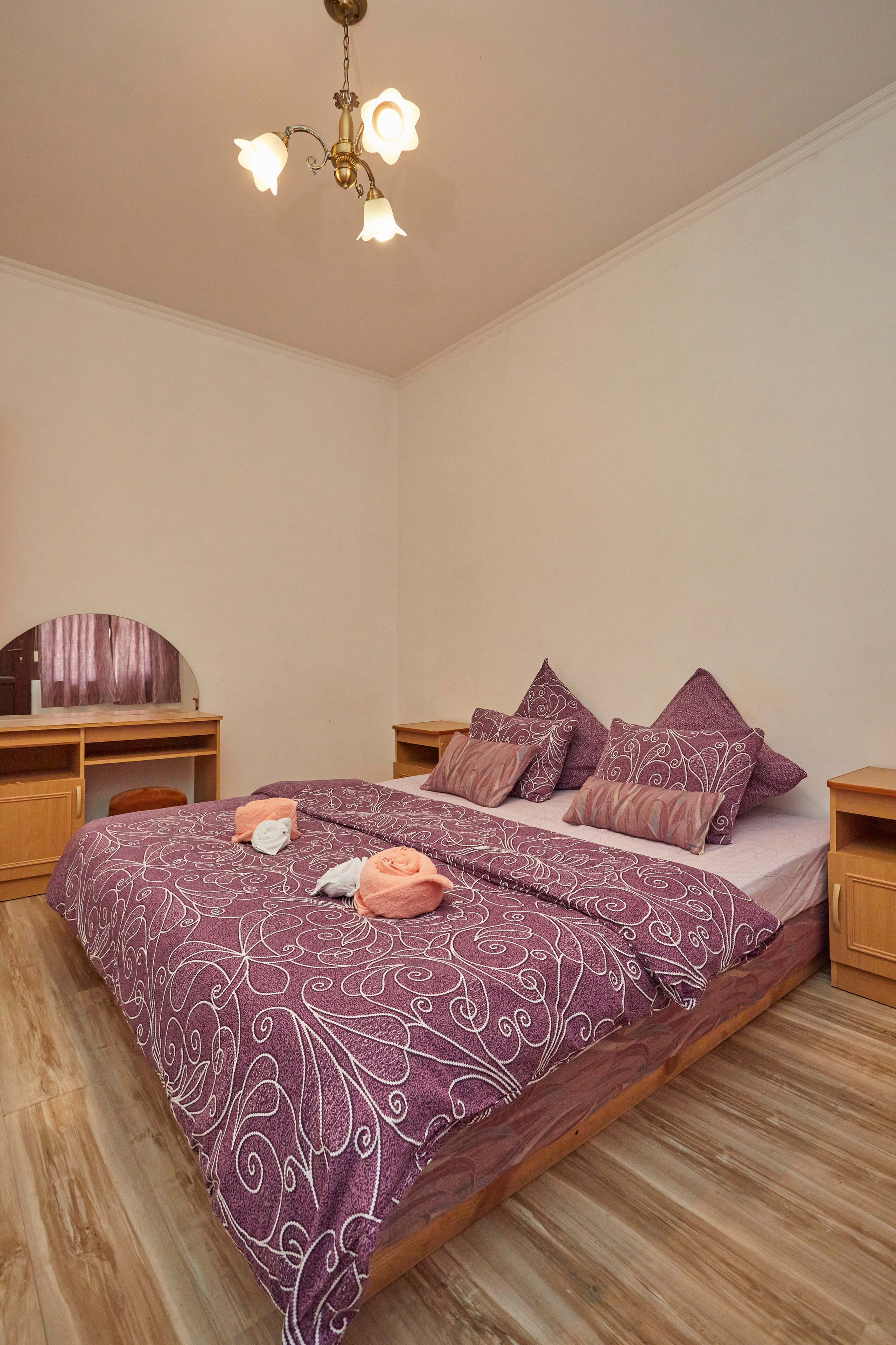 фотосъемка интерьеров гостиницпрофессиональный фотограф отелейпродающие фото для яндекса островок Островок, Суточно.ру, Твил, Отелло, Яндекс.Путешествия, Travelata , Hotellook фотограф для отеляинтерьерная съемка номеровфотосъемка апартаментоврекламное фото гостиниц