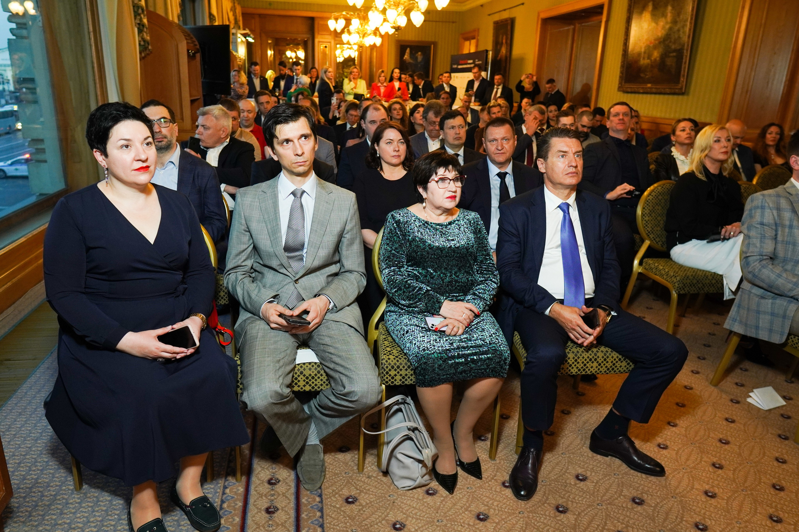 Конференция с М Хазиным. Фото | Видео Контент Мишель Ватаманюк