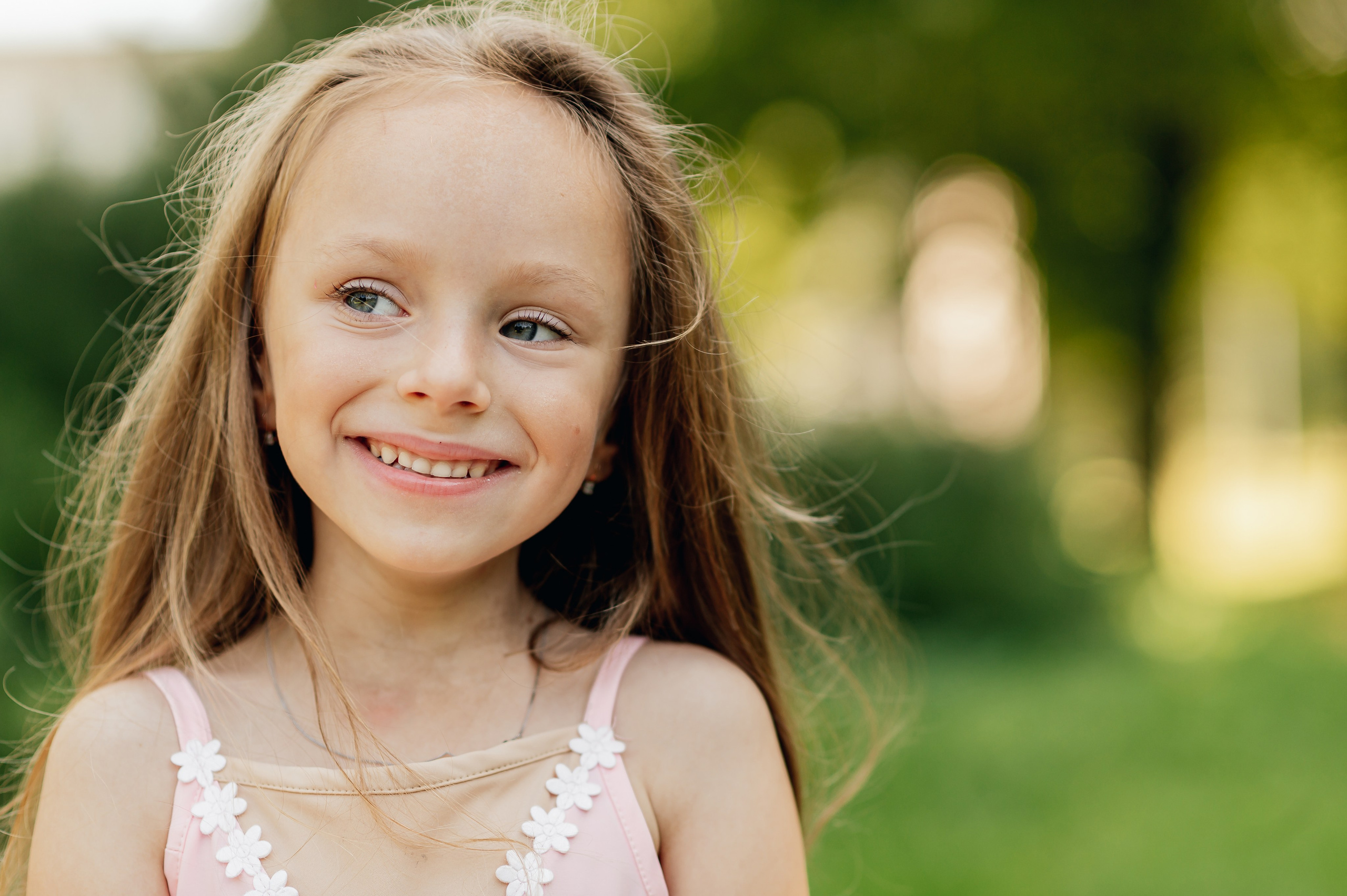 ЛЕТНИЙ ПИКНИК. Профессиональный репортажный, коммерческий фотограф в Санкт-Петербурге