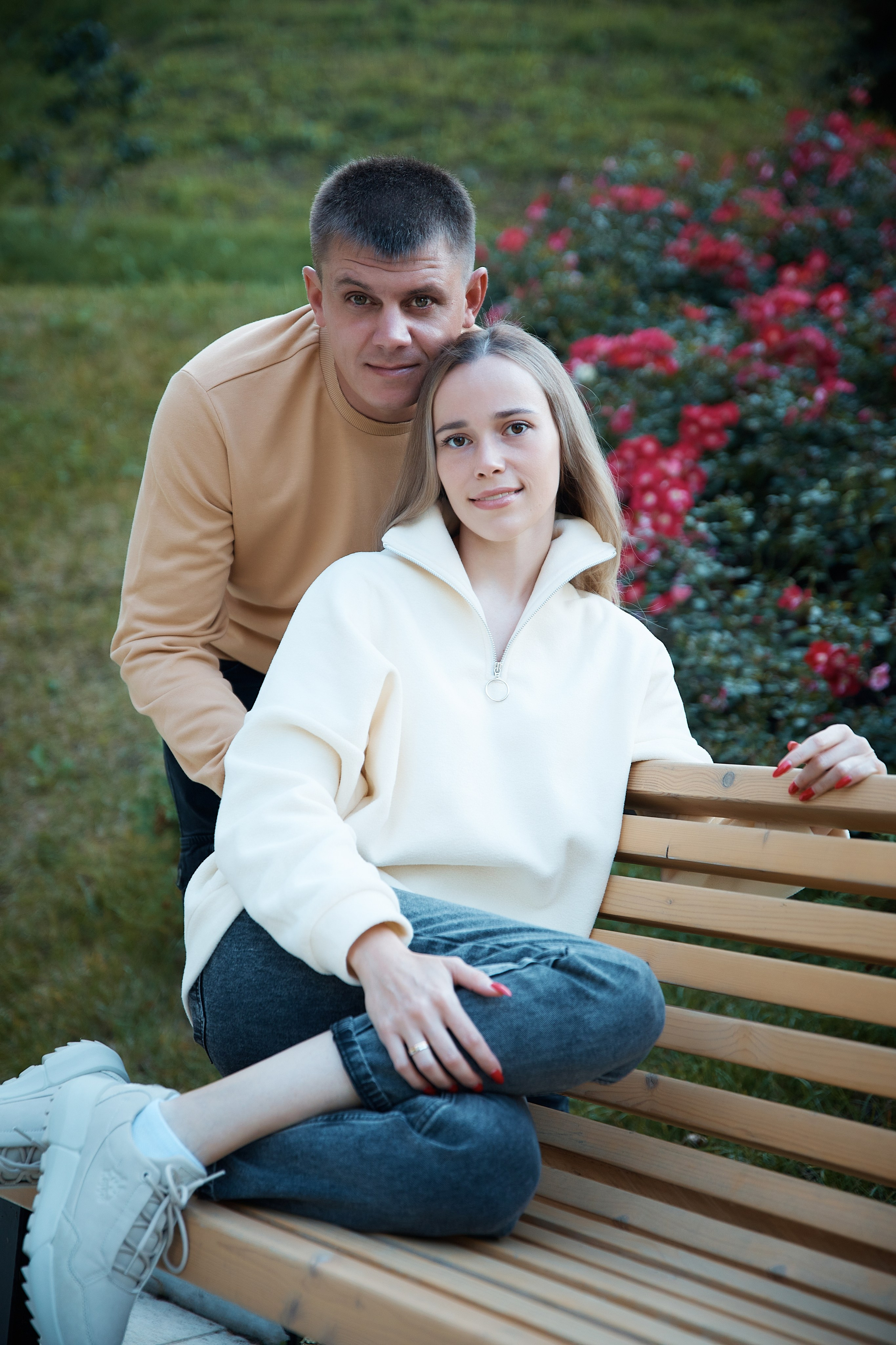 Прогулка в Алесандровском саду. Надя и Дима с дочей. Татьяна Бабаева — Фотограф