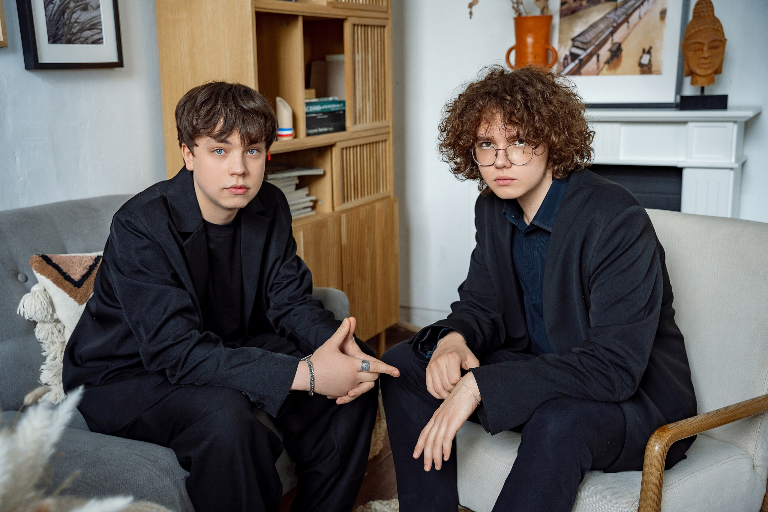 Съёмка для 11А в студии и у школы. Репотражный и семейный фотограф в Москве Герлинг Радмила