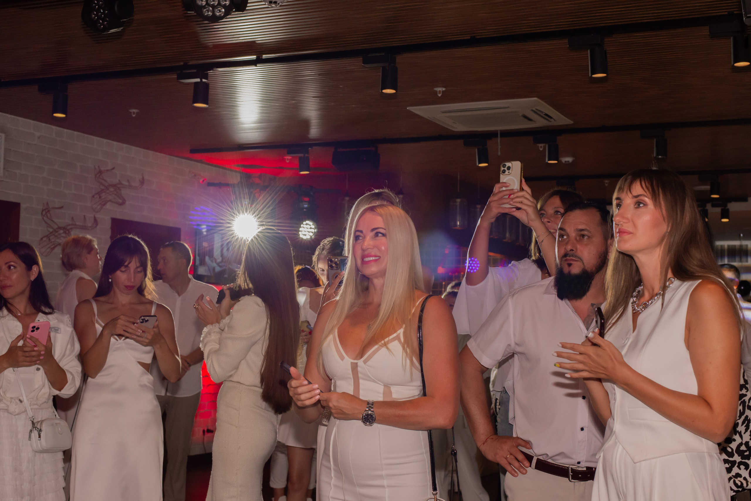 Репортаж, фуршет