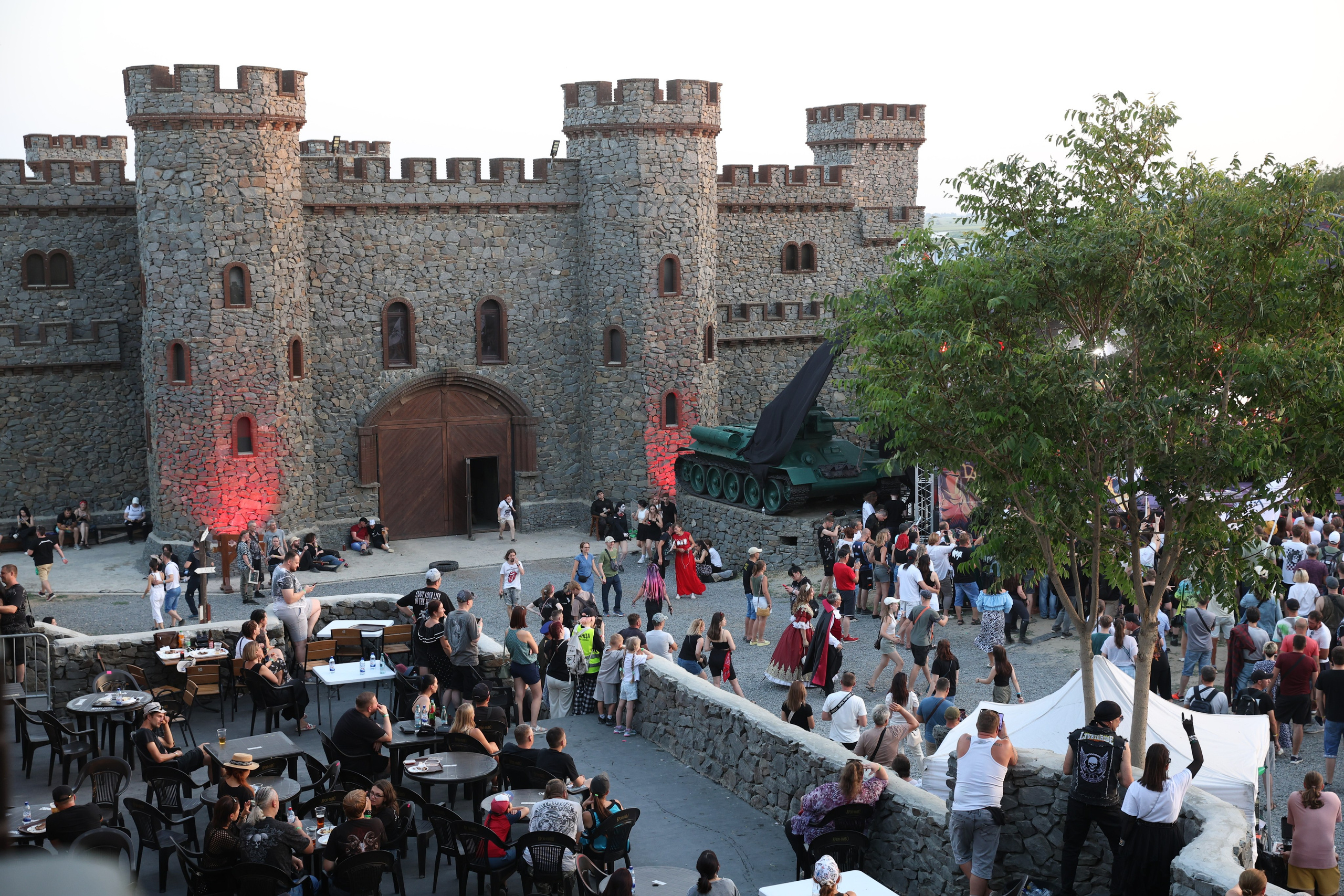 ЗАМОК. Репортажный и мужской фотограф в Краснодаре. Фотограф в Краснодаре