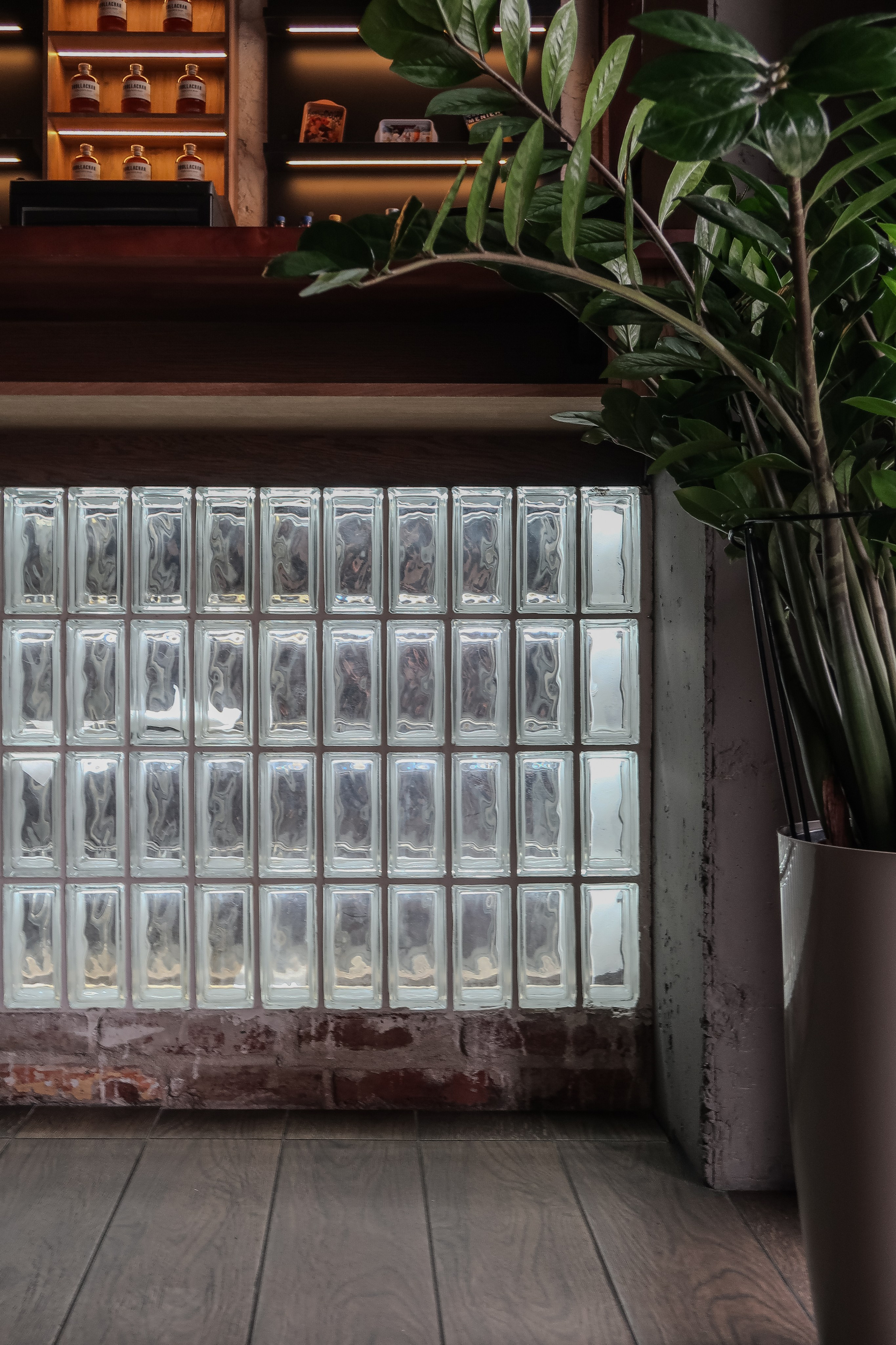 Dive Bar by Lena Golubinskaya. Ekaterina Symidi. Interior Photographer