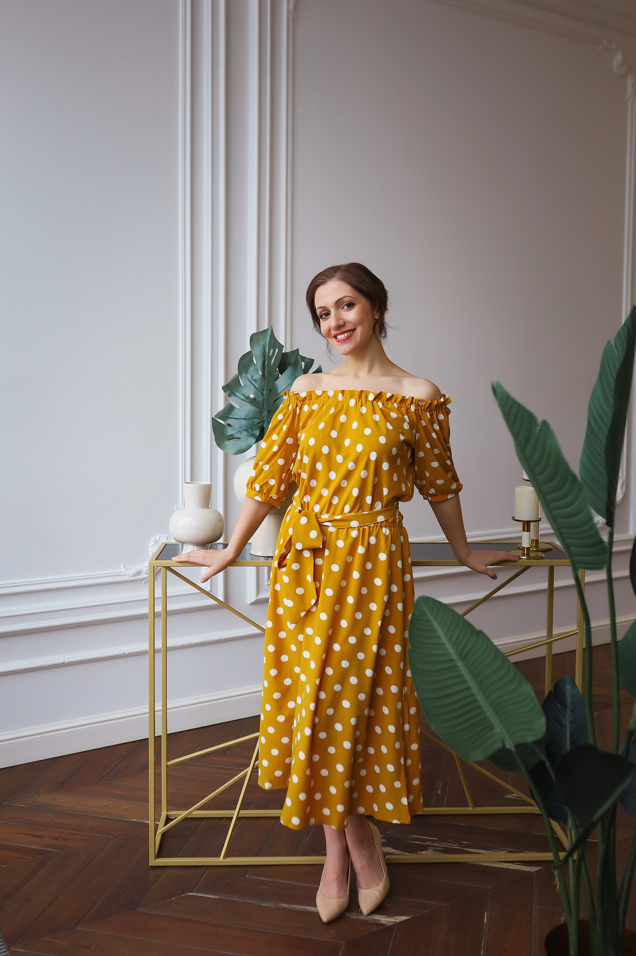 Нонна преподаватель испанского, автор курсов и книг. Визуал для эспертов и блогеров