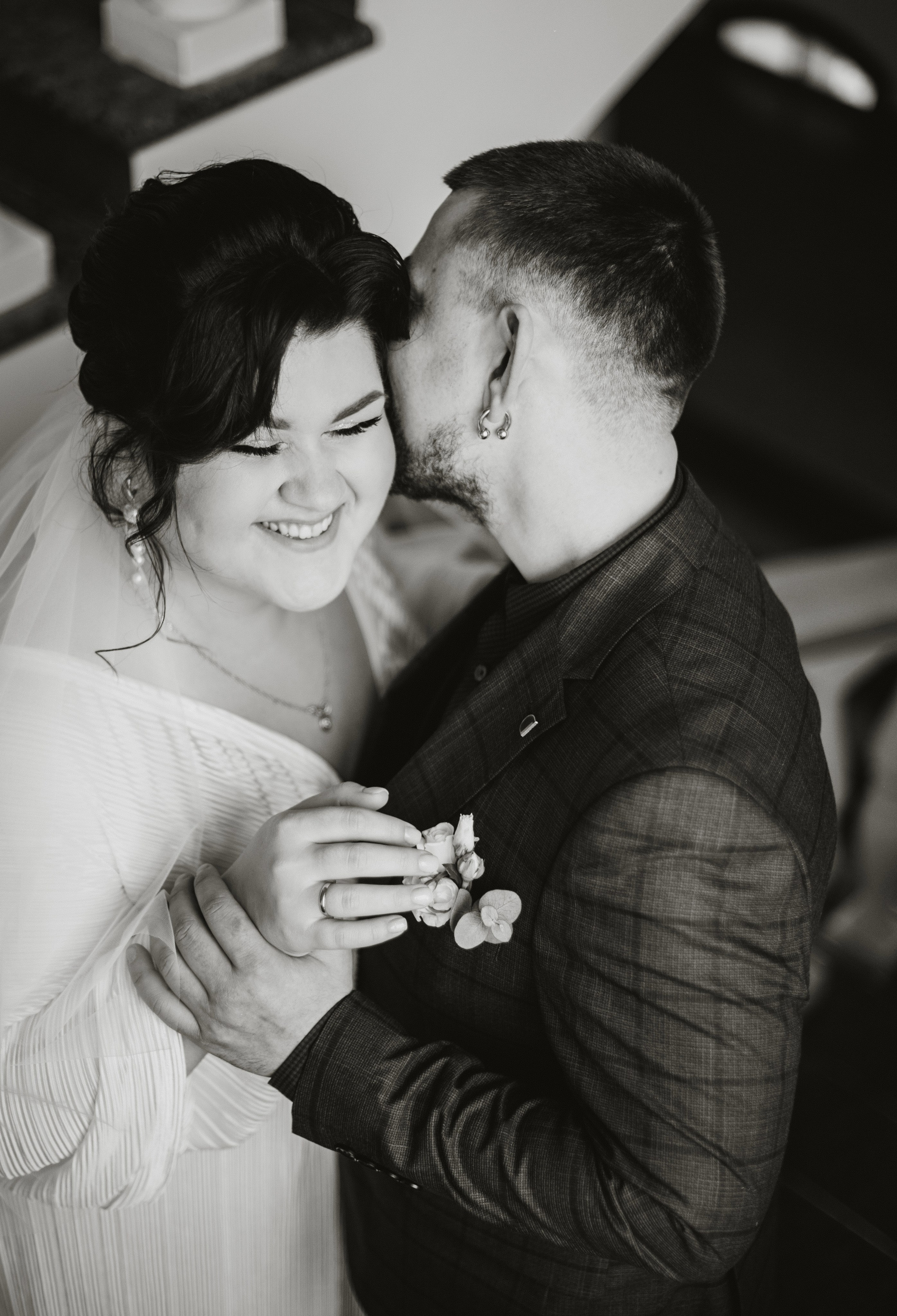 Свадьба 11 апреля. Творческий фотограф в Волгограде