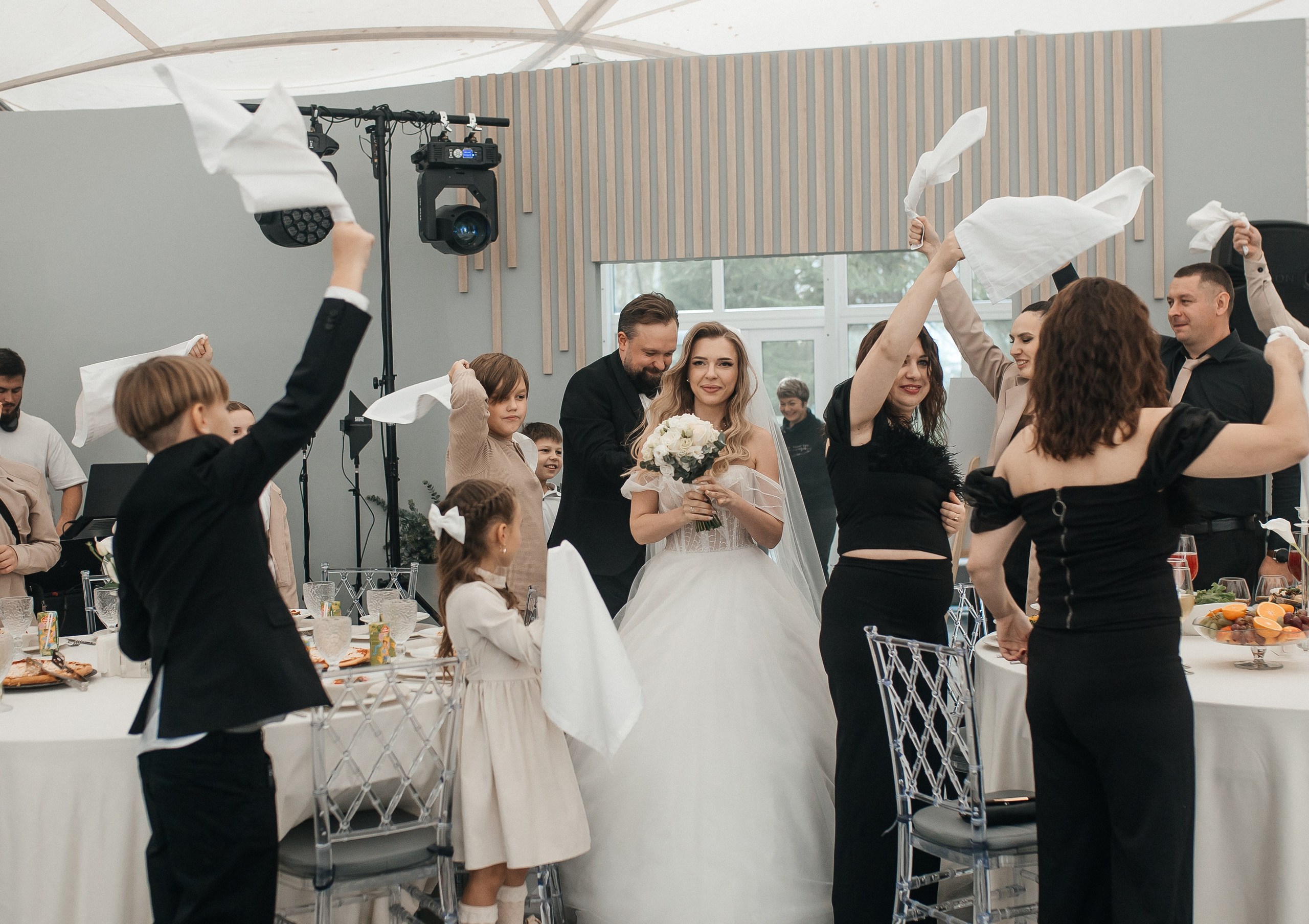 Илья и Инна 2025 Небо. Свадебный и портретный фотограф Алина Иванова. Екатеринбург-Москва