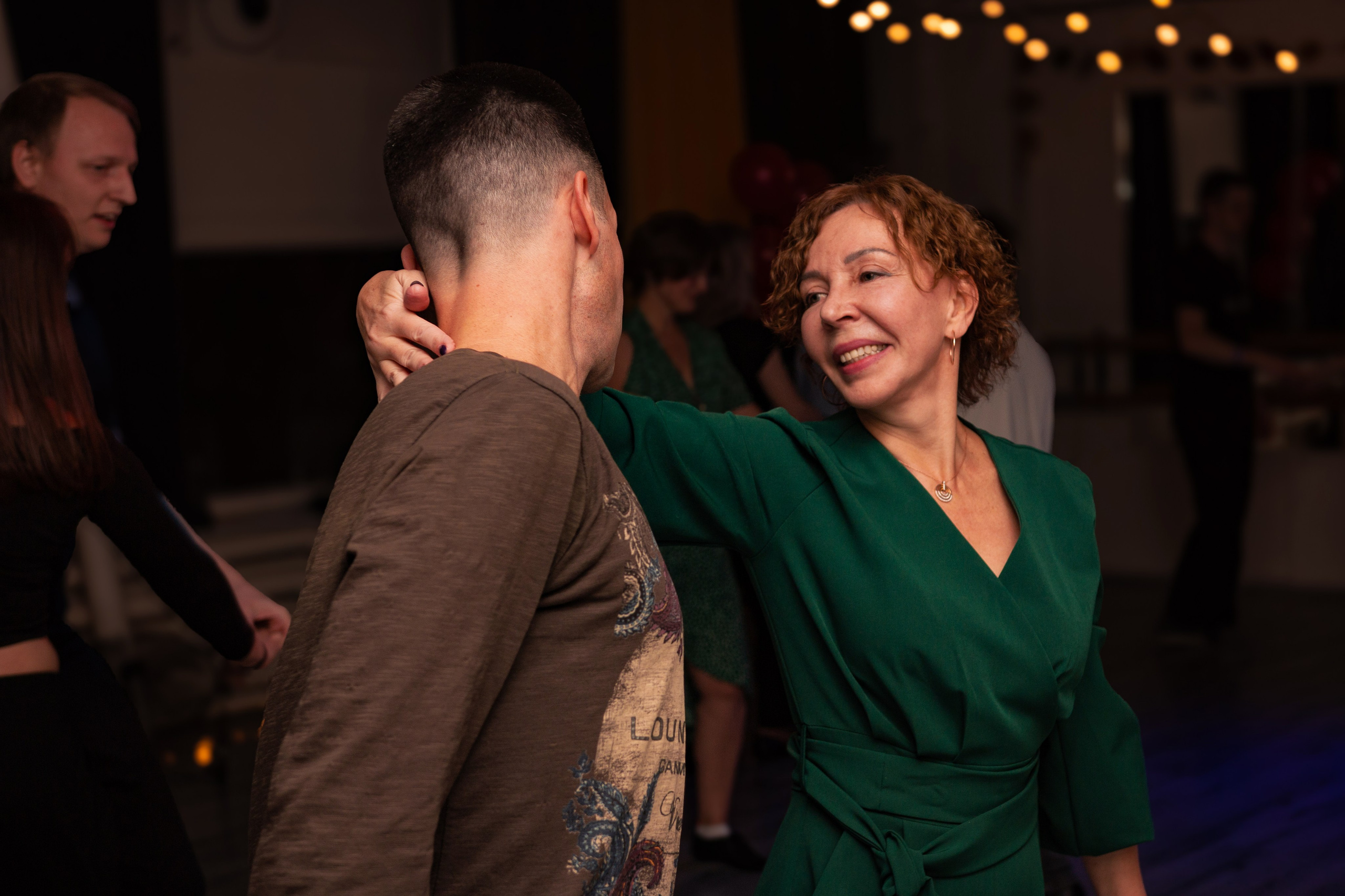 Dance cafe вечеринка