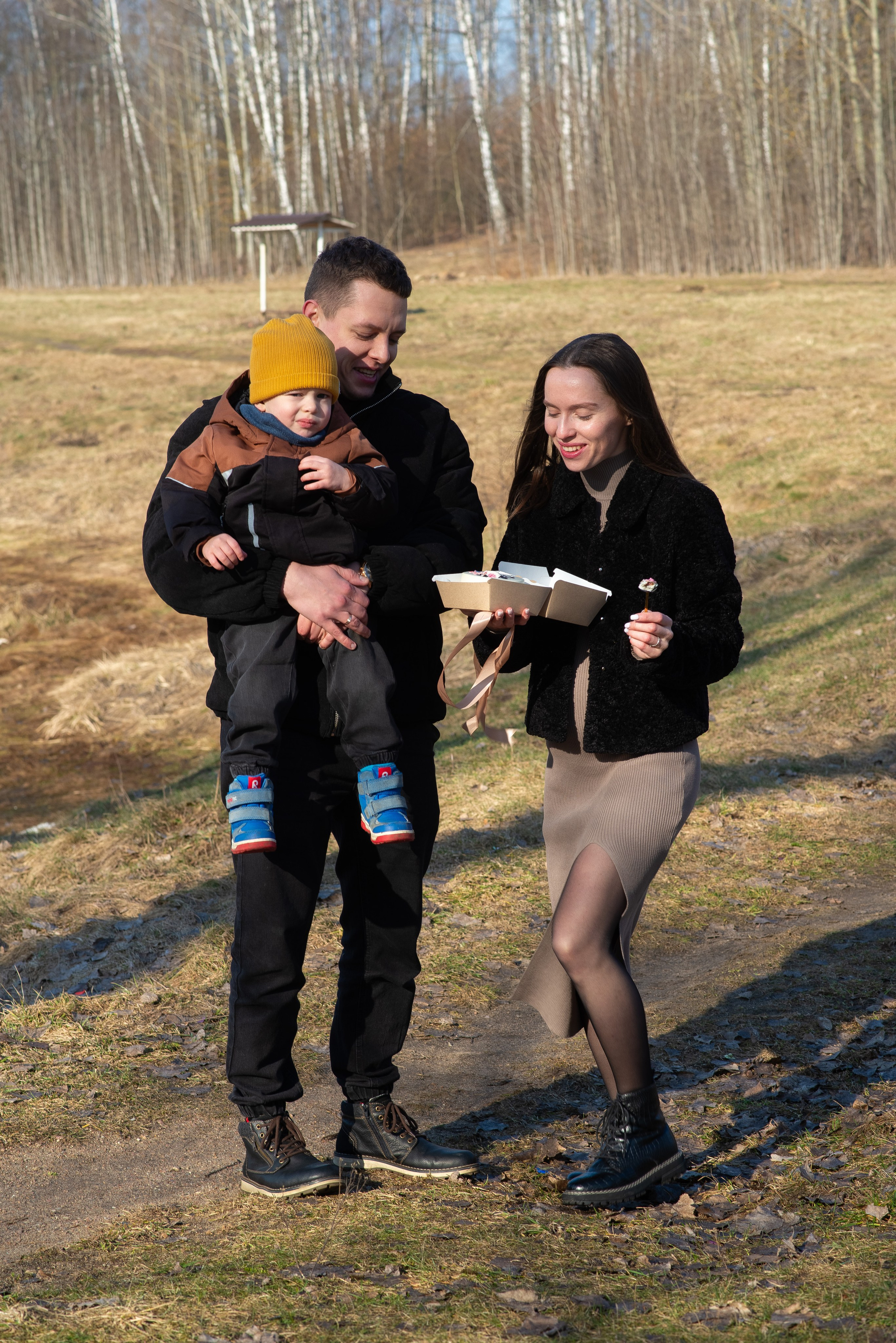 Екатерина, Артем и Родион. Семейный фотограф на выписку из роддома и крещение Минск Настя Гришук