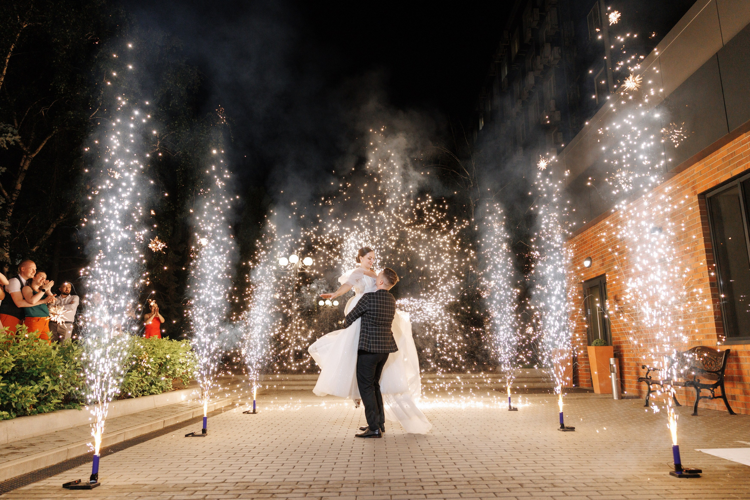 СВАДЕБНЫЕ ЭФФЕКТЫ «ФЕНИКС»