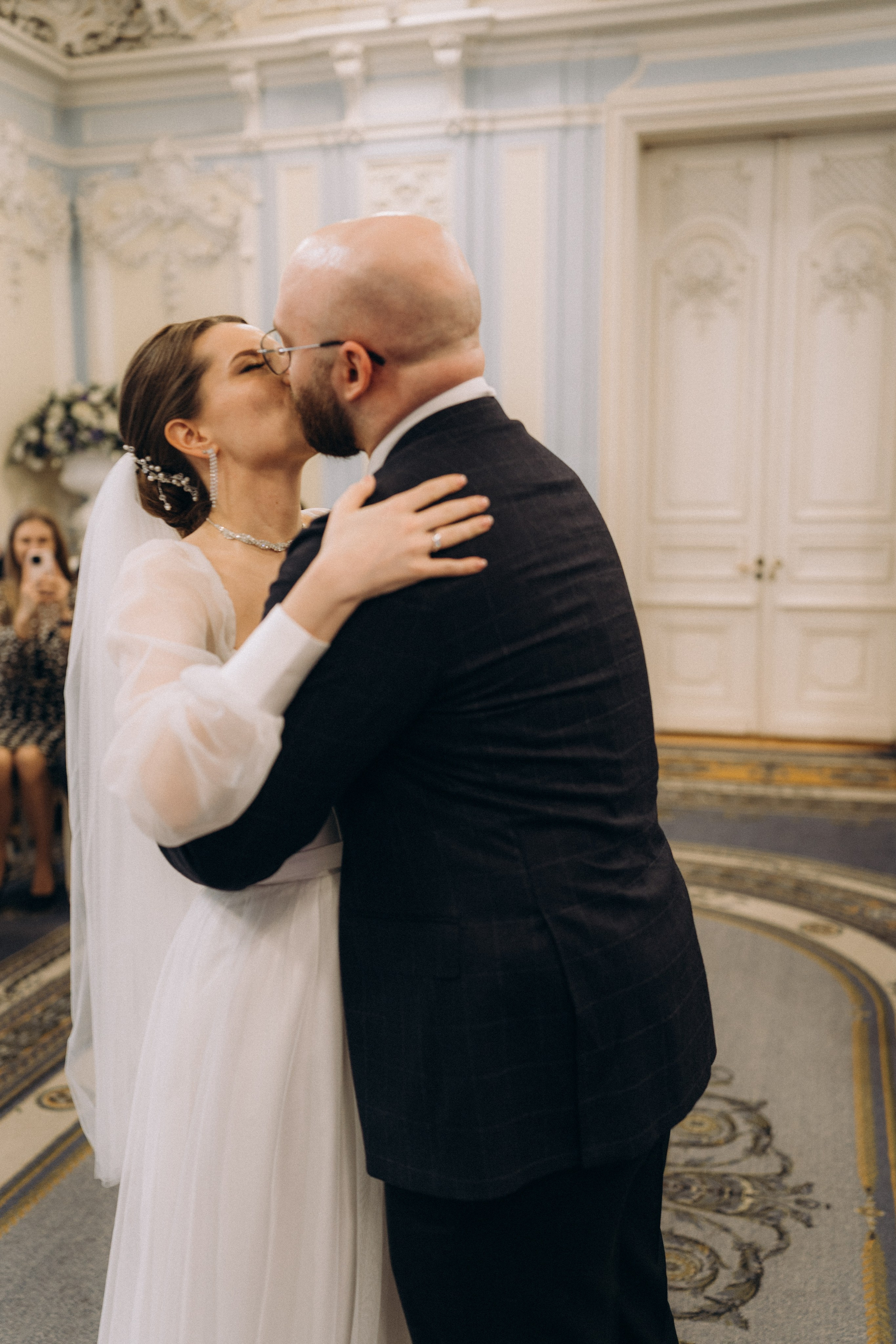 СВАДЕБНАЯ СЬЕМКА ВО ВТОРОМ ДВОРЦЕ (ДЕКАБРЬ) ТАКЖЕ СЬЕМКА В СТУДИИ НА ЧЕРНЫШЕВСКОЙ. Профессиональный фотограф, Санкт-Петербург — Виктория Богомолова