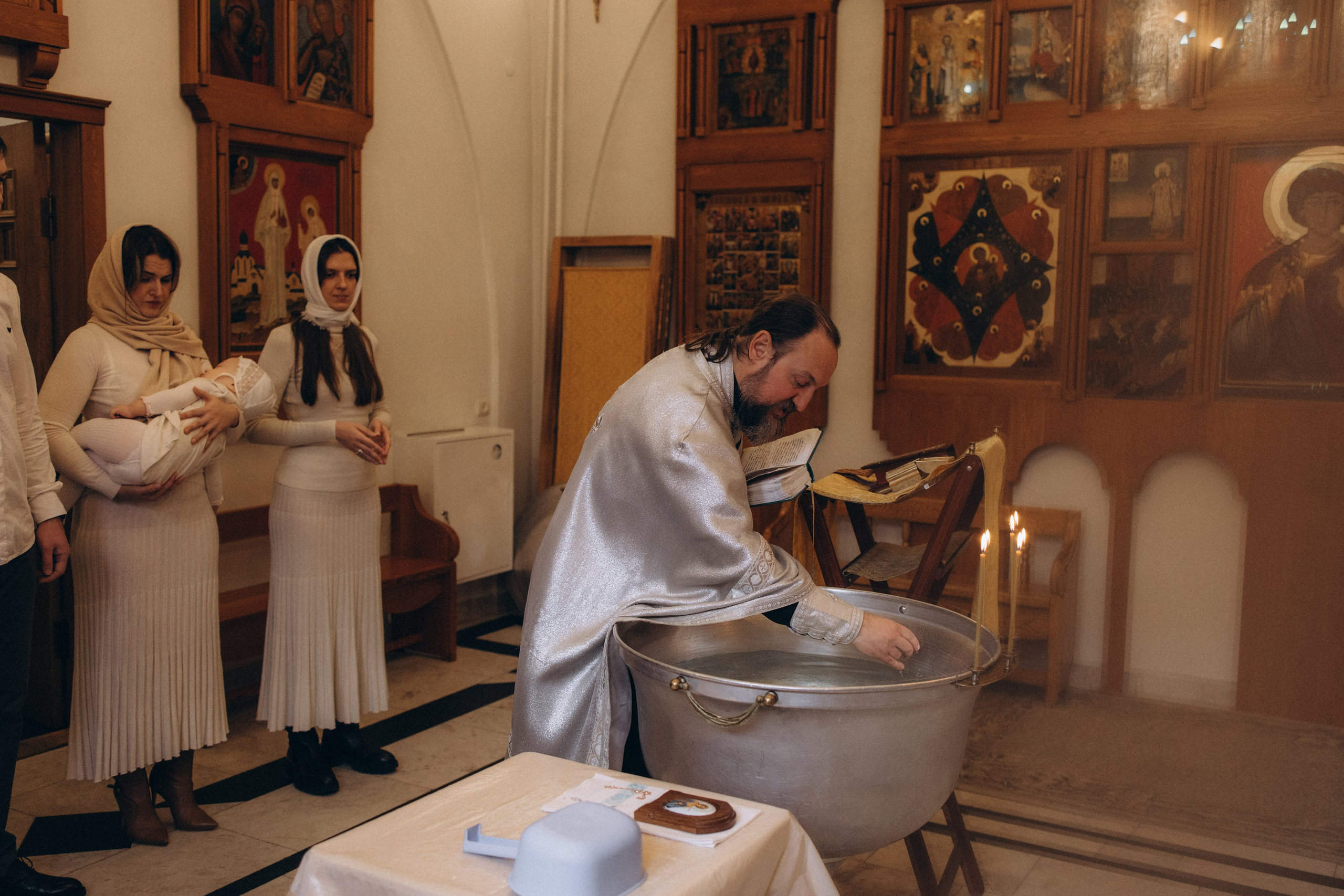 Крещение Надежды. Семейный фотограф Москва Наталия Осьмакова