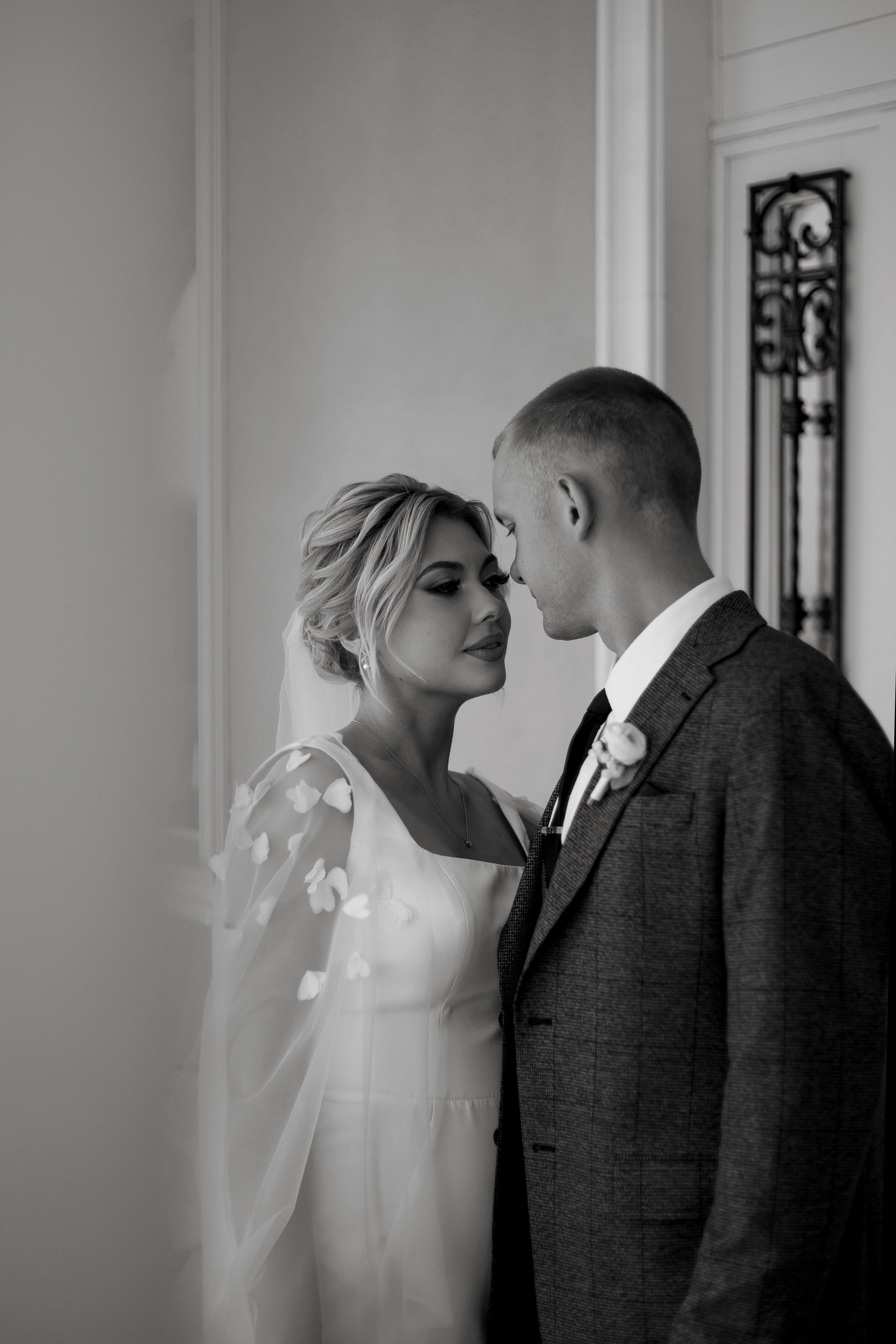 Денис и Алина. Белый замок. Фотограф Анна Лейман. Севастополь