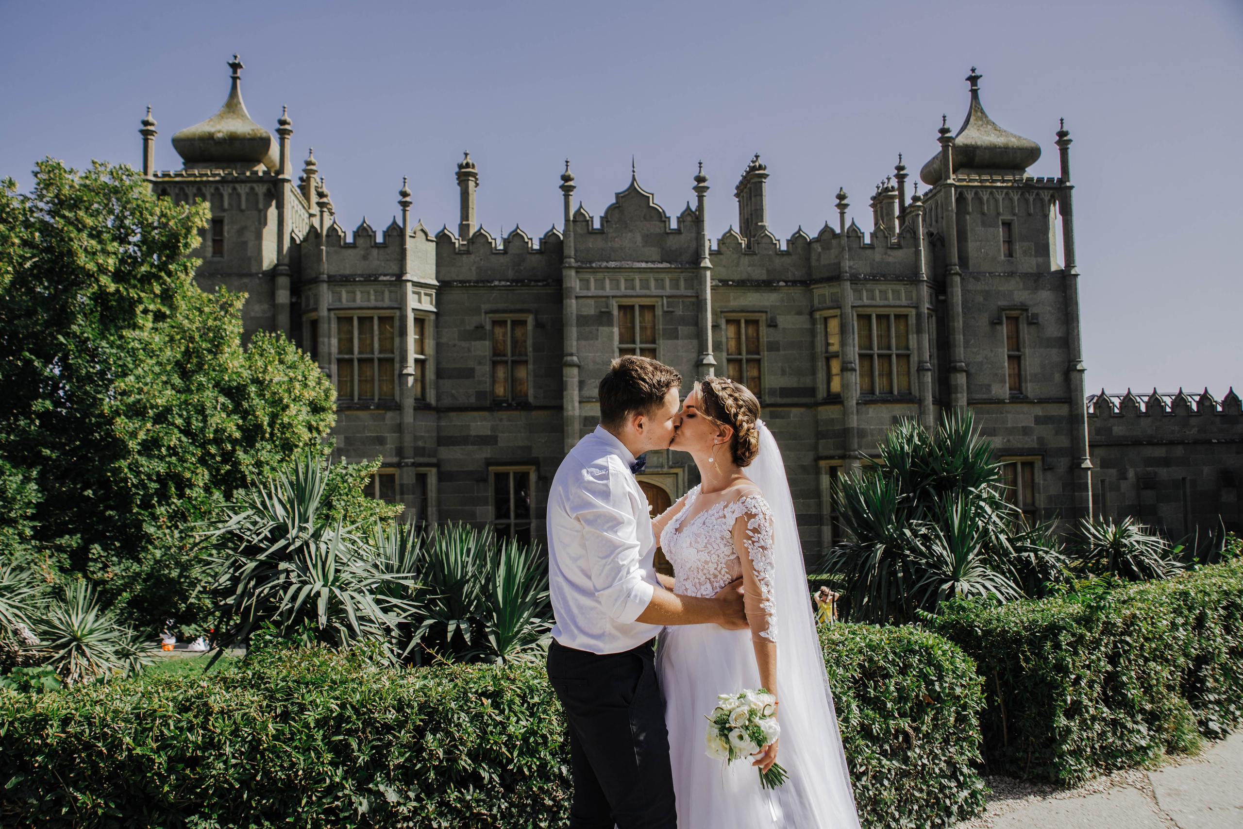 Татьяна & Артём. Свадебная фотосессия Воронцовский дворец и мыс Фиолент. Свадебный и контент фотограф в Севастополе и Крыму Марина Данилова